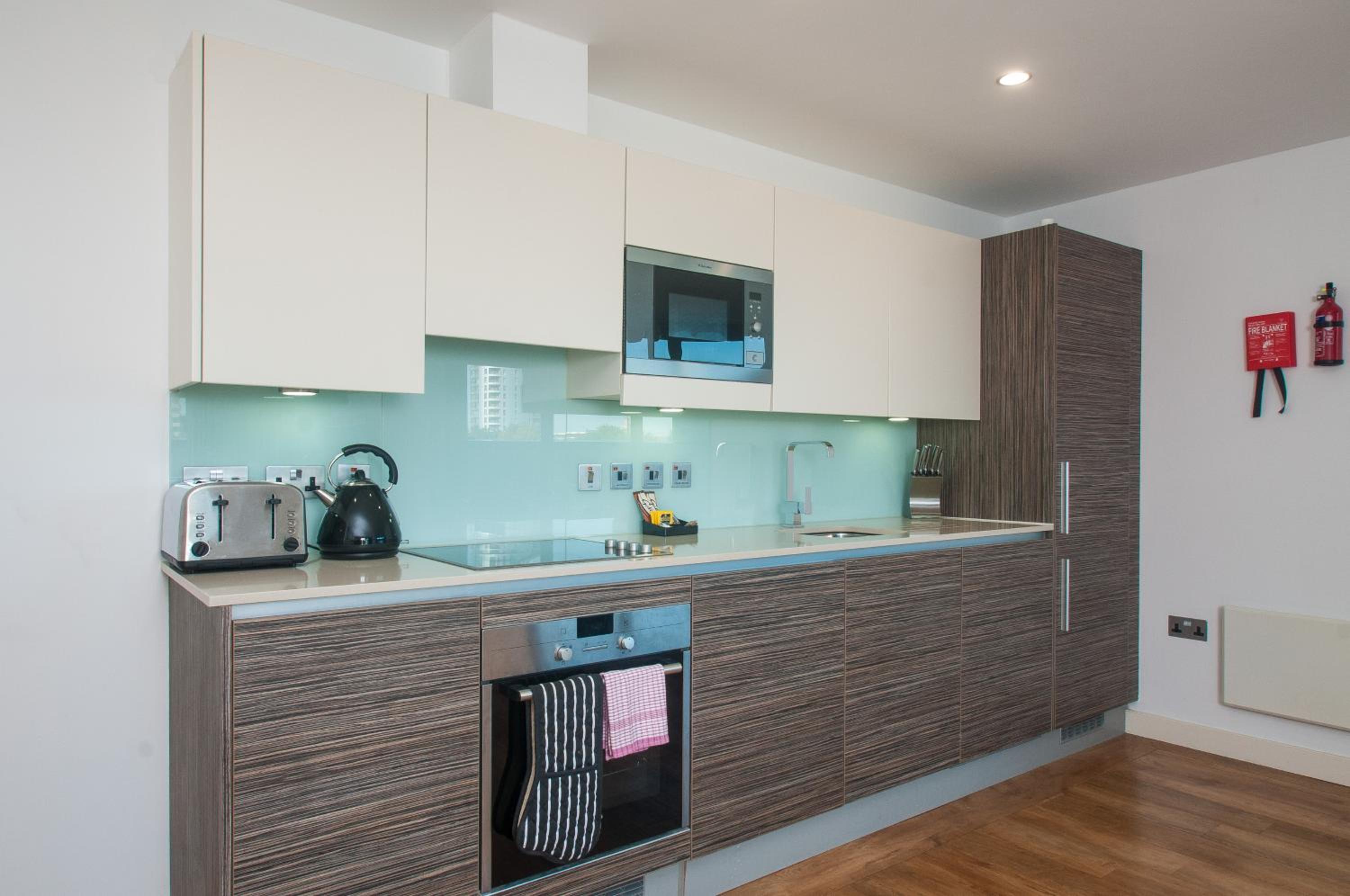 Cleyro Serviced Apartments - Finzels Reach