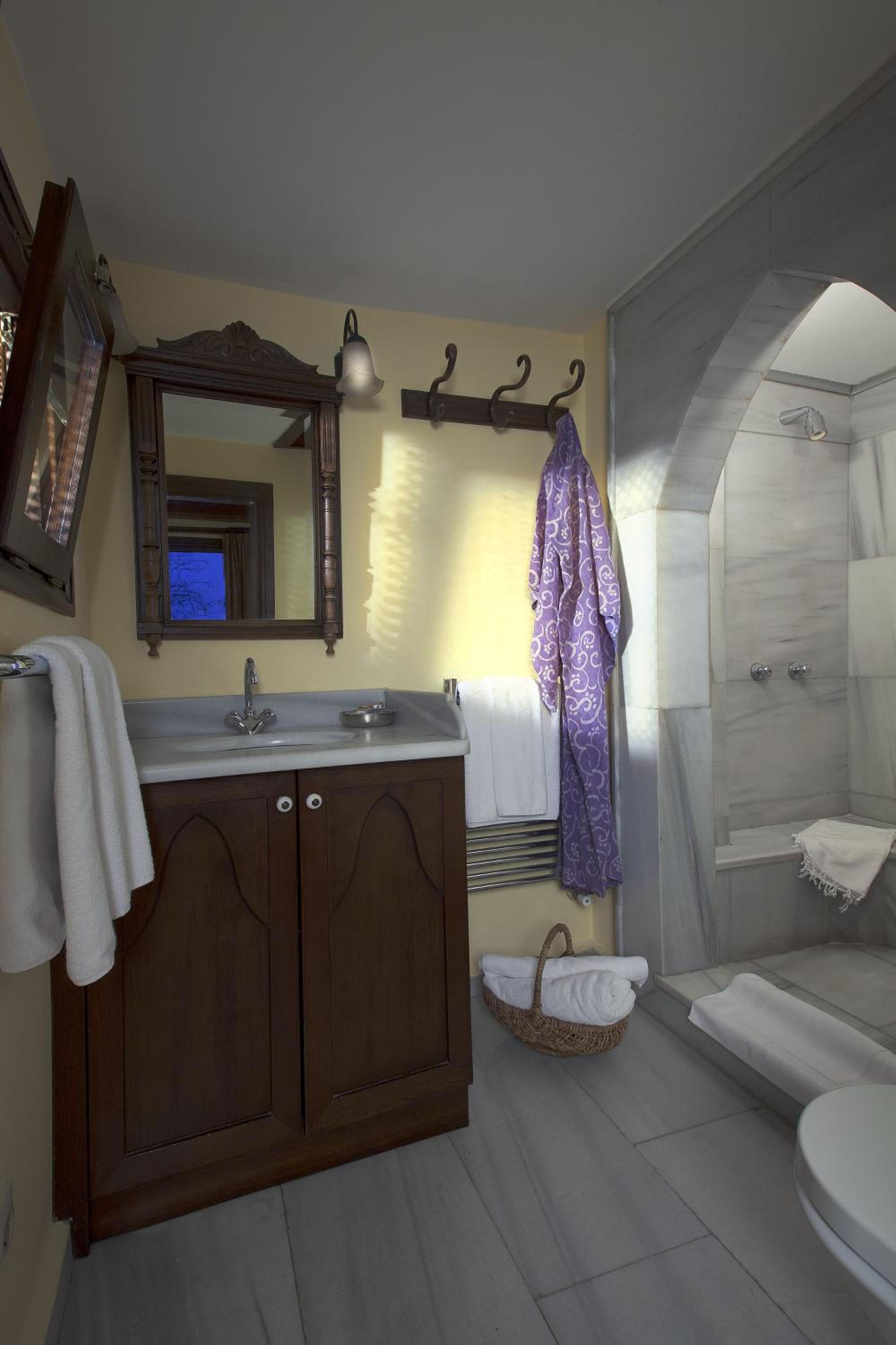 Hotel Empress Zoe - Image 57