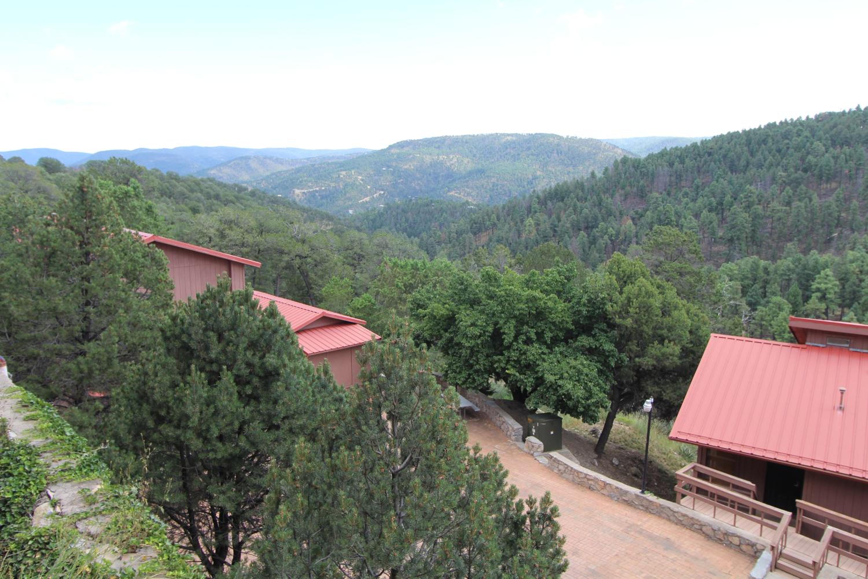 Crown Point Resort