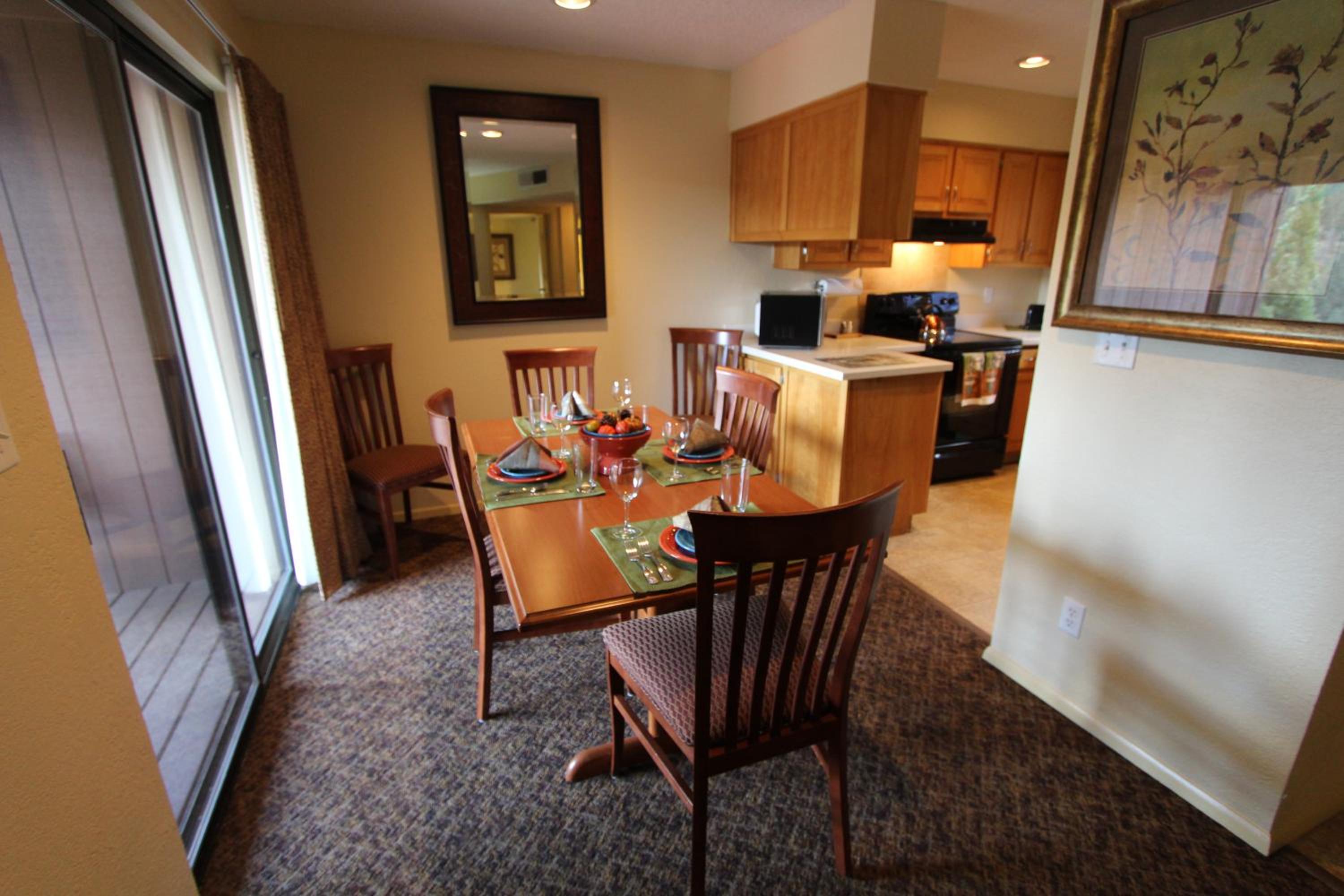 Crown Point Resort