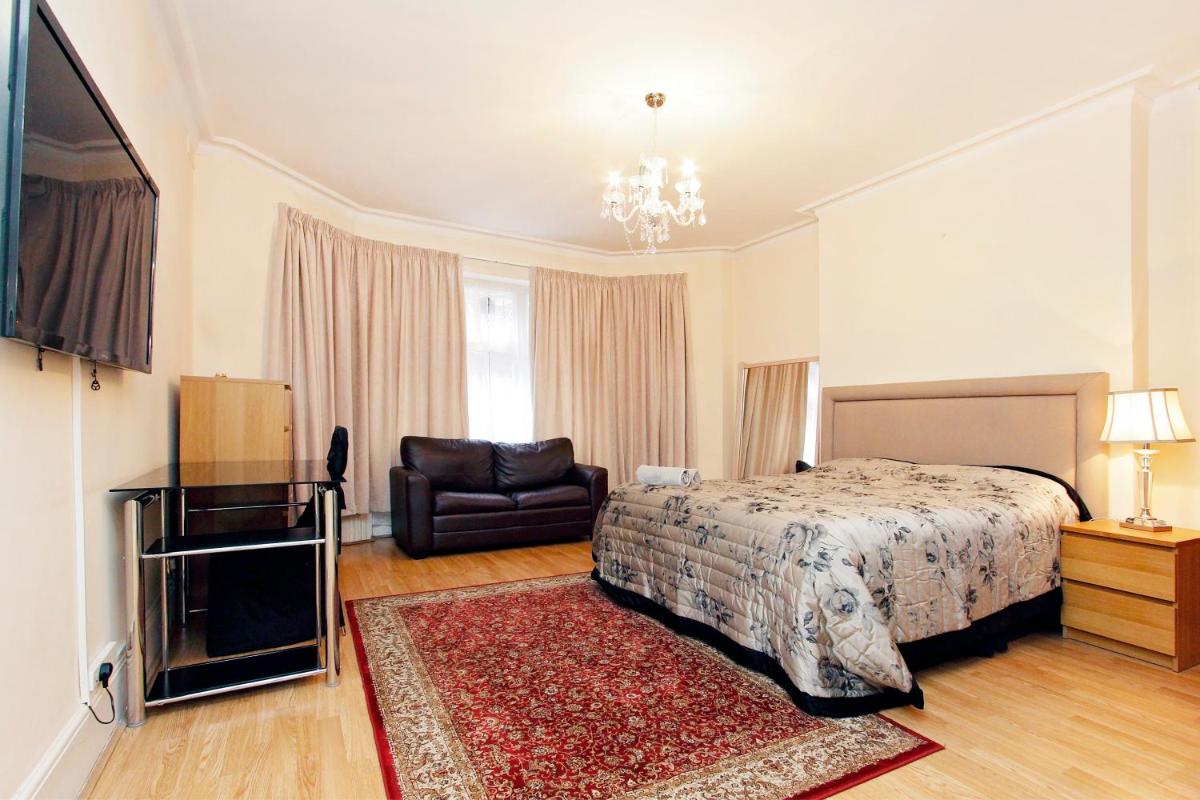 Hyde Park Serviced Rooms