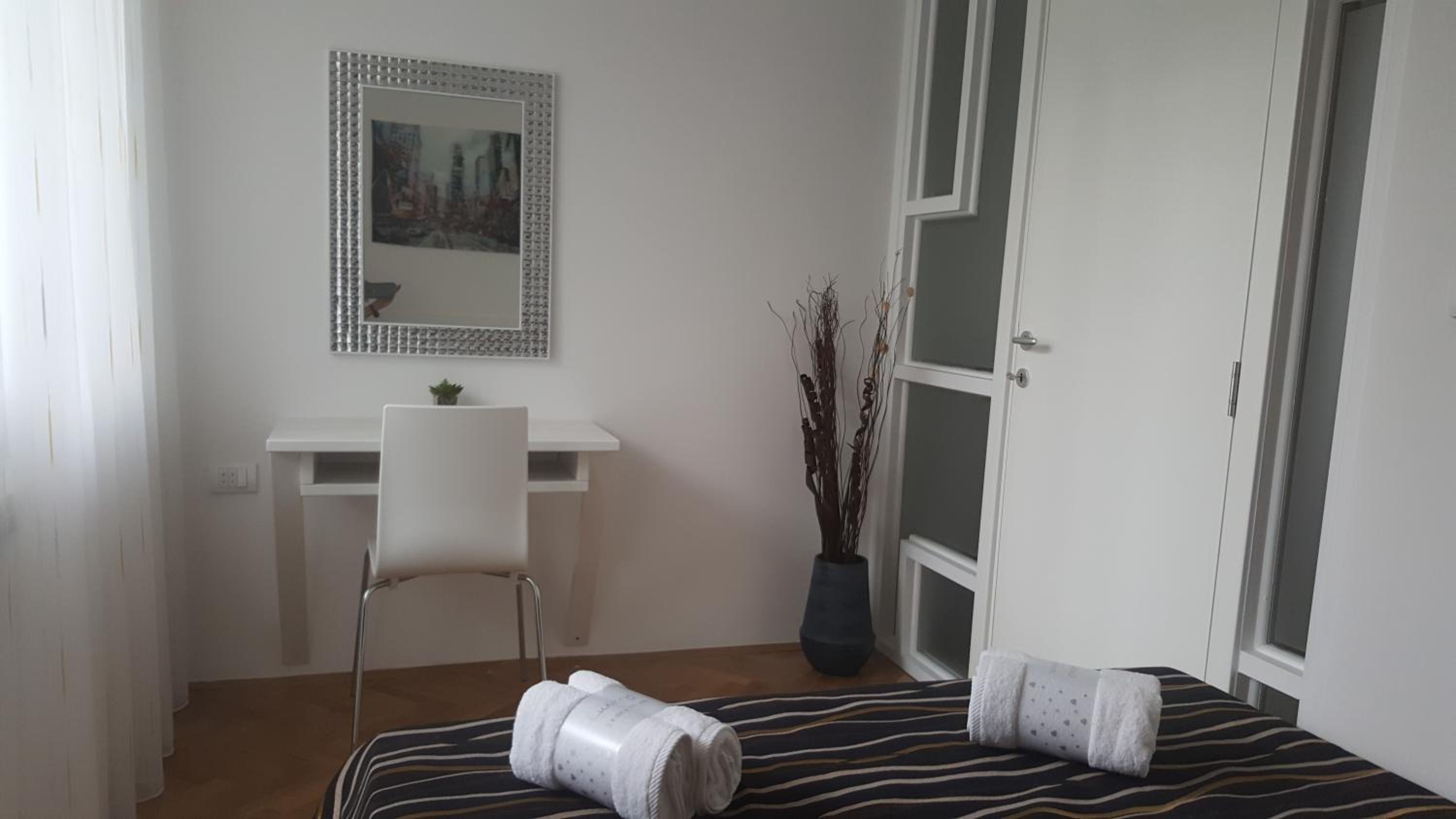 Design Apartment - City Break Apartments view 5