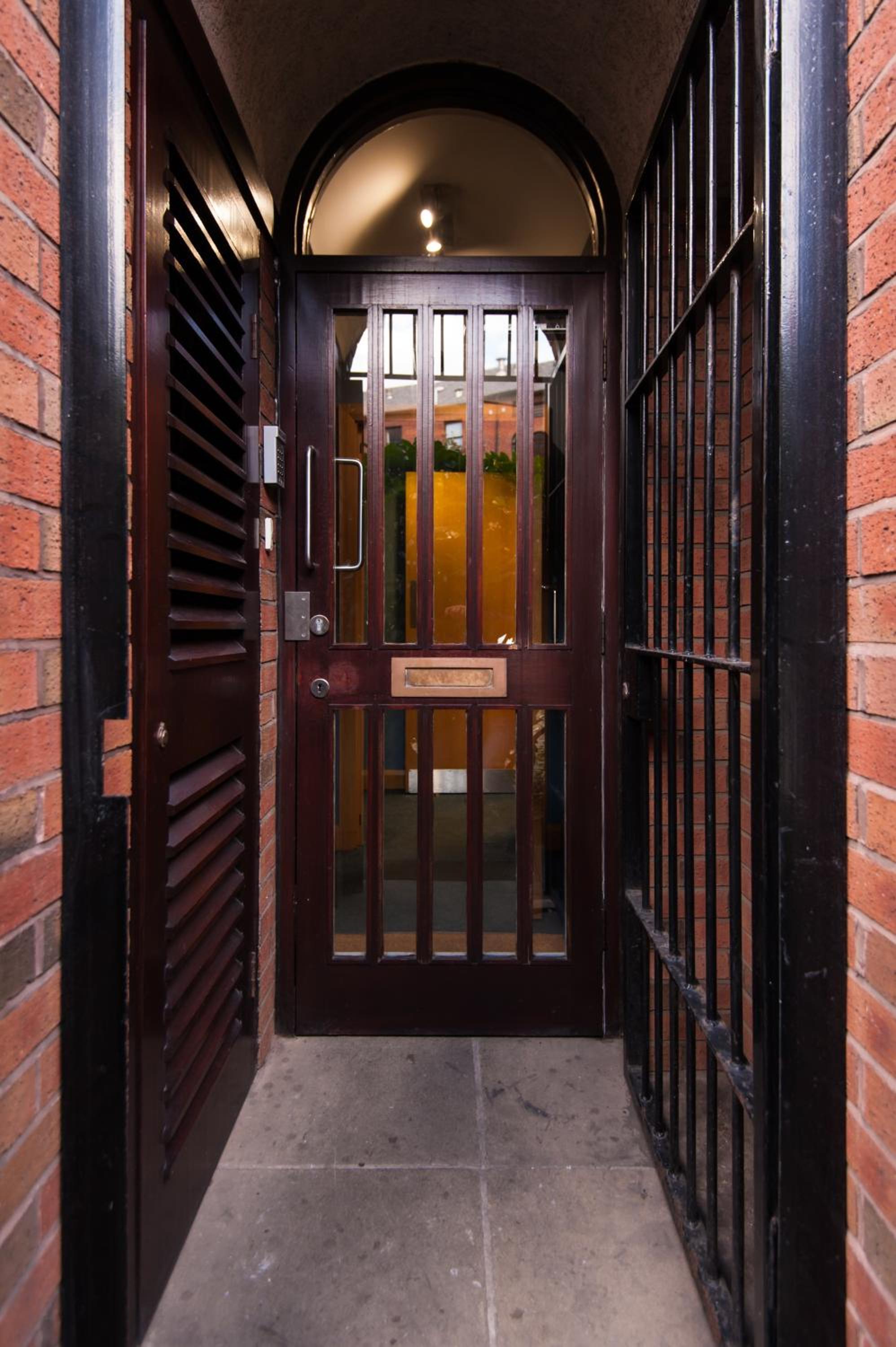 Russell Scott Backpackers Hostel