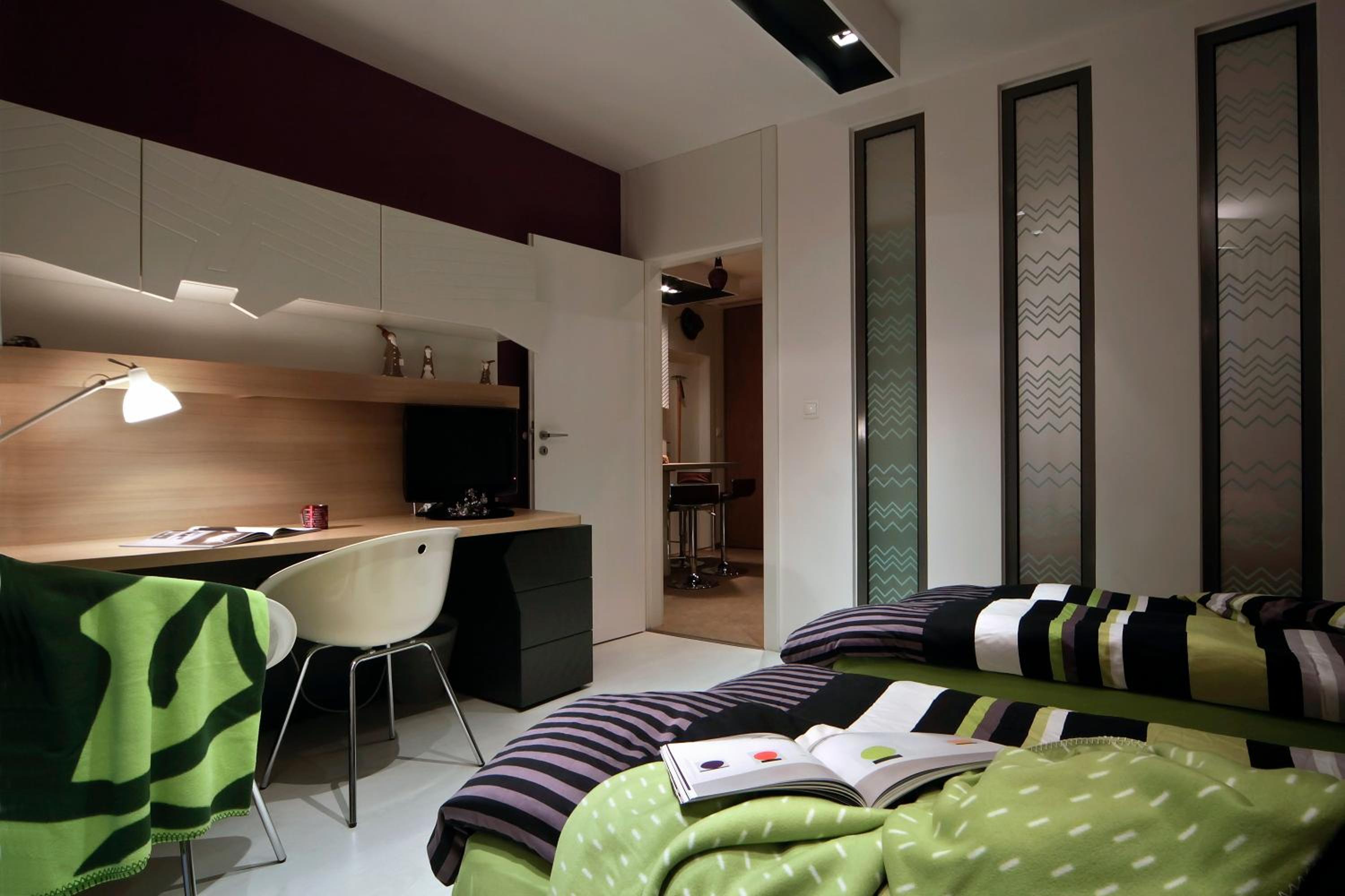 Photo 10