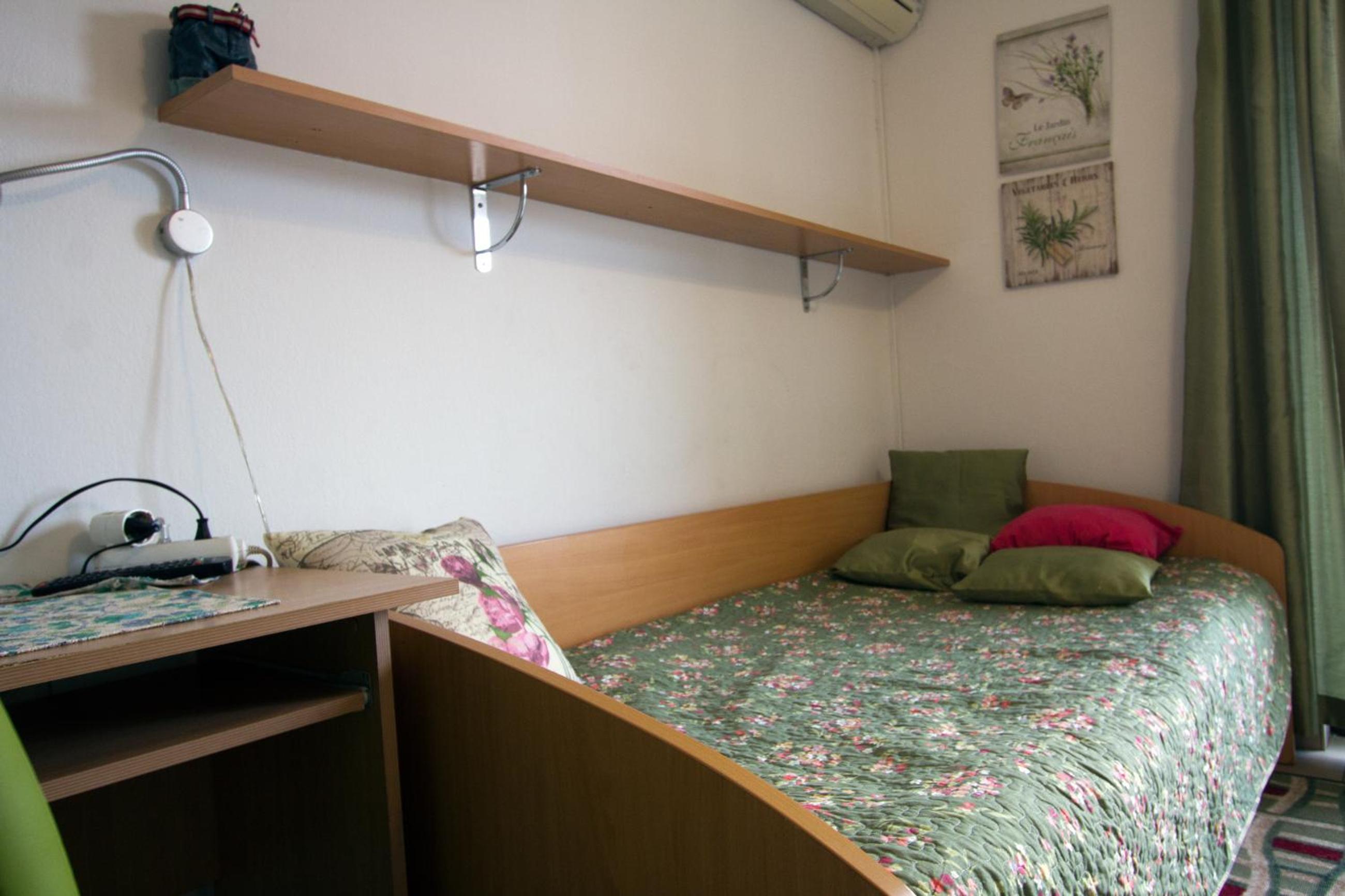Photo 44
