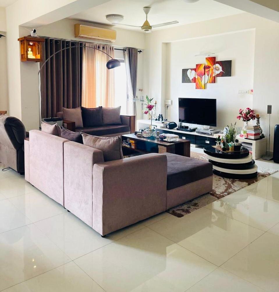 Atrium - ICONIC APARTMENT 3