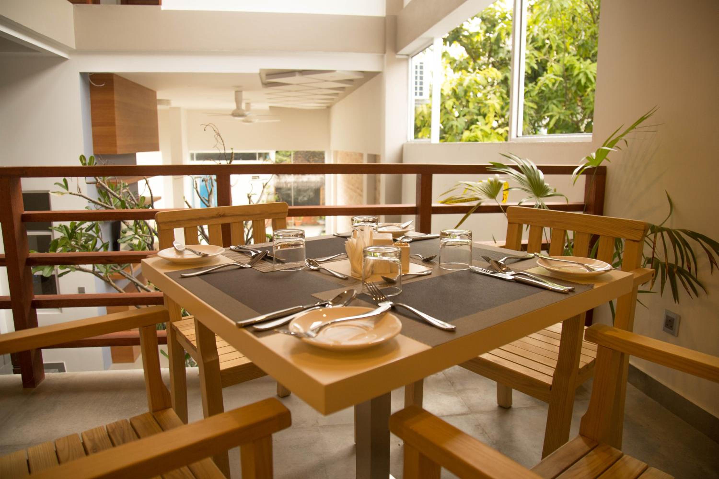 Kuredhi Beach Inn