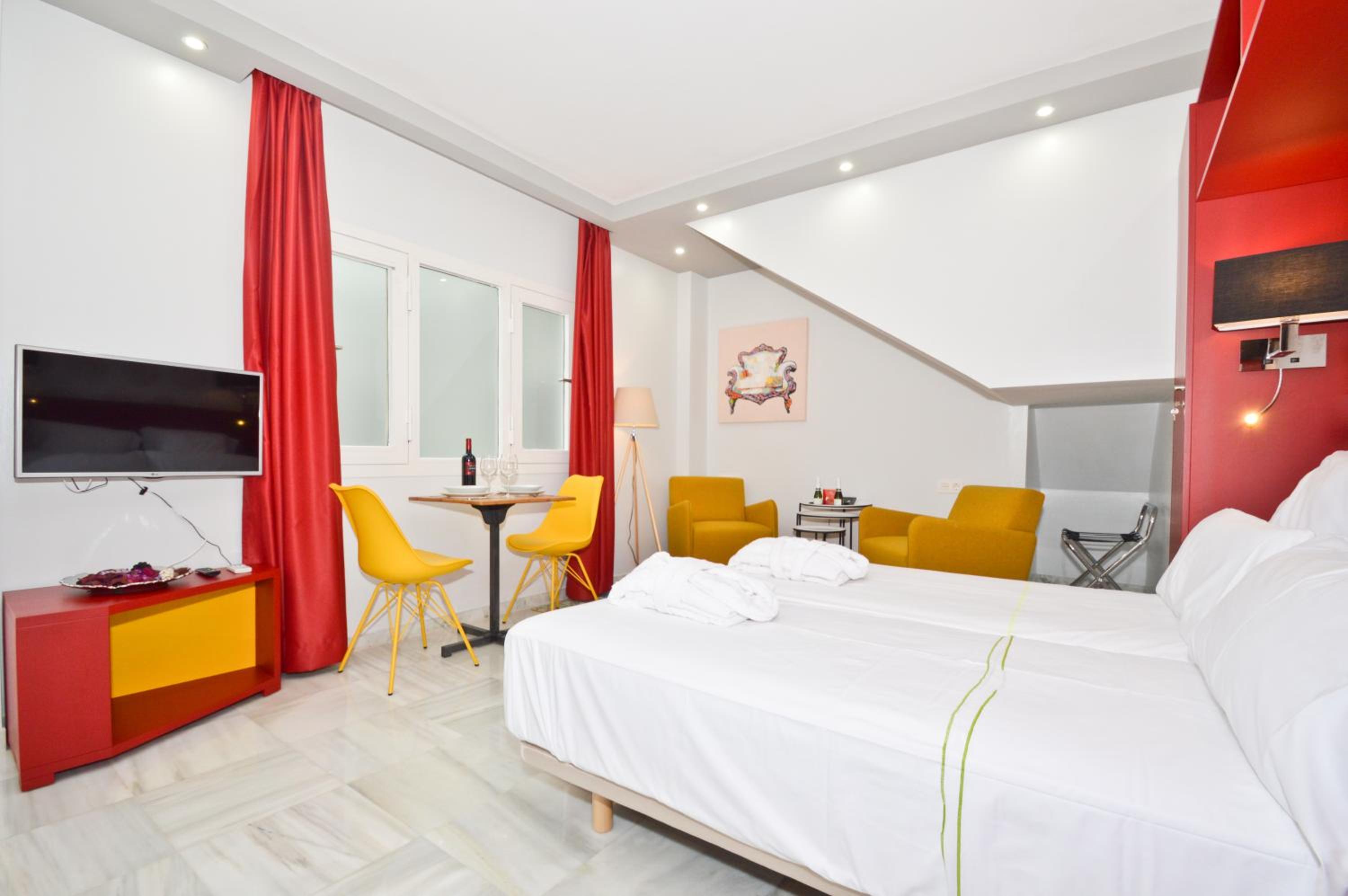 The Zentral Arenal Suites