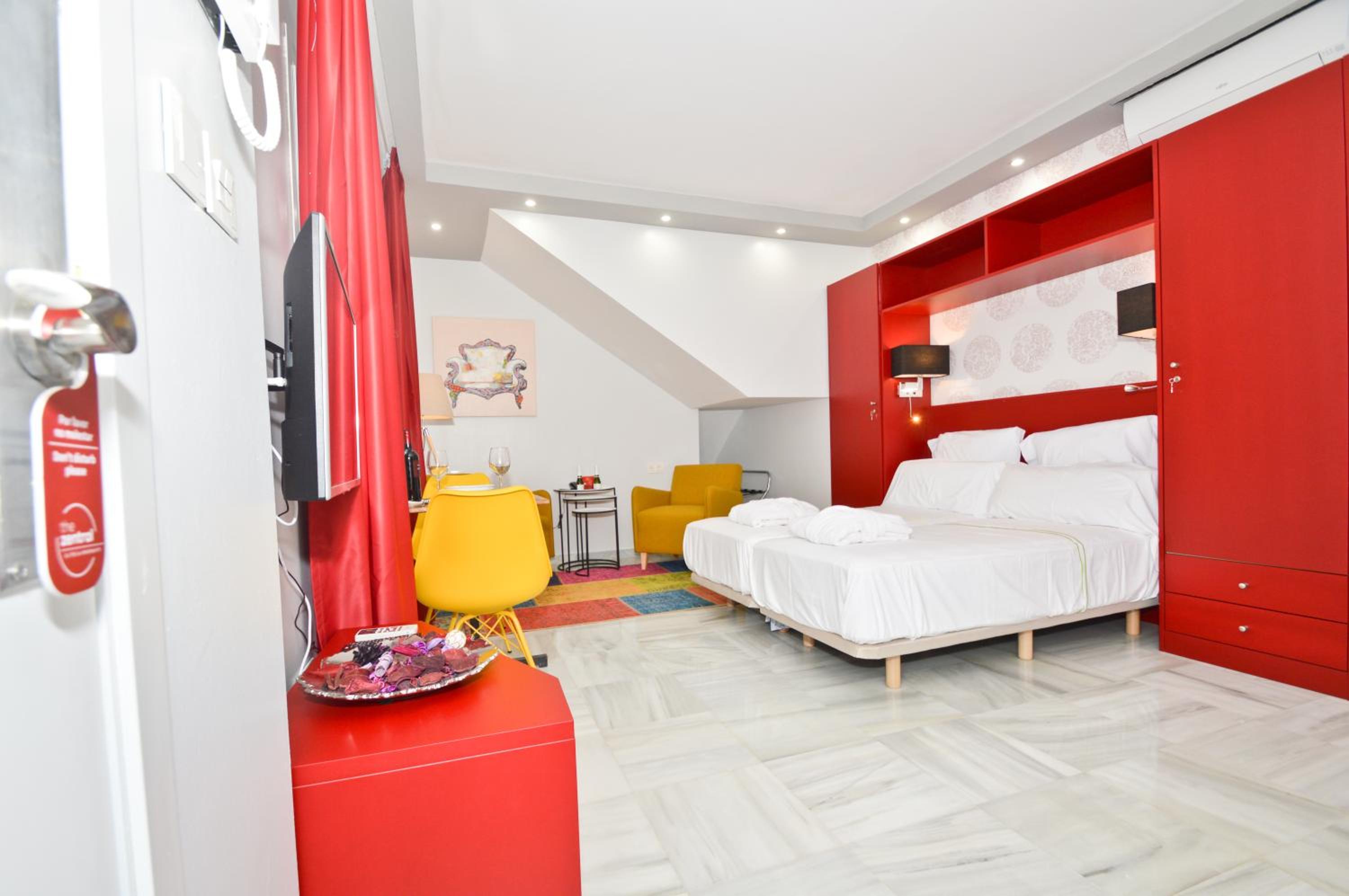 The Zentral Arenal Suites