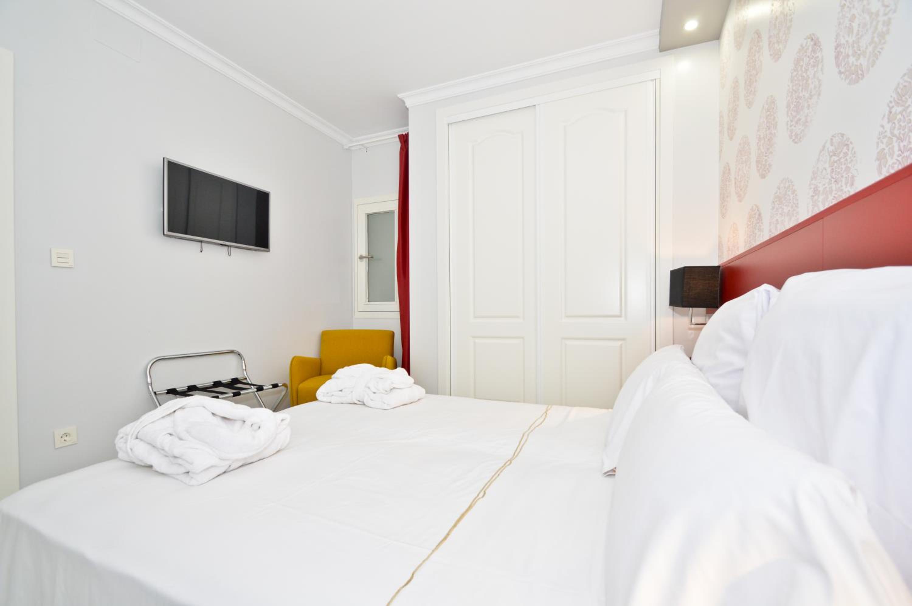 The Zentral Arenal Suites