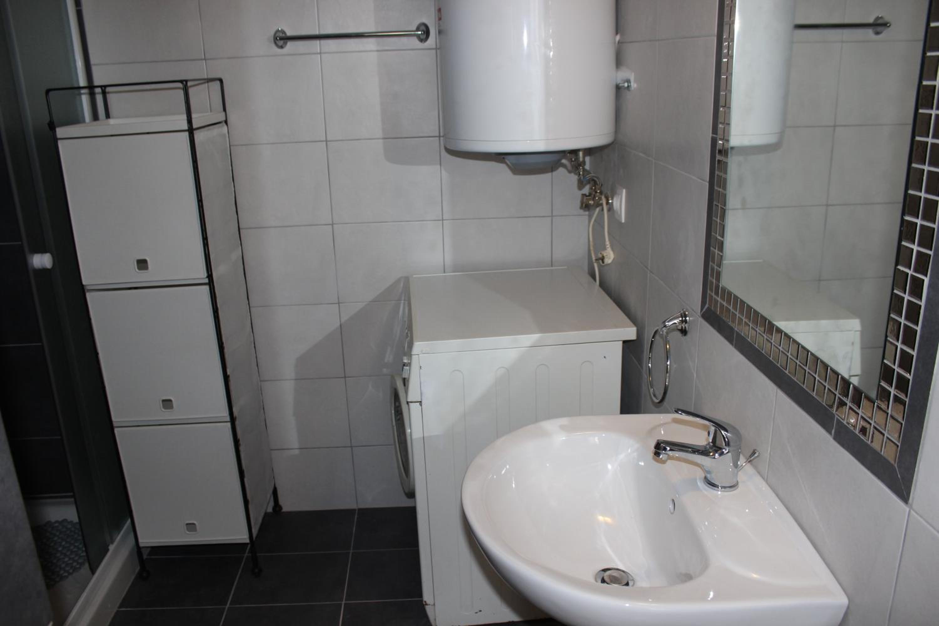 Photo 46