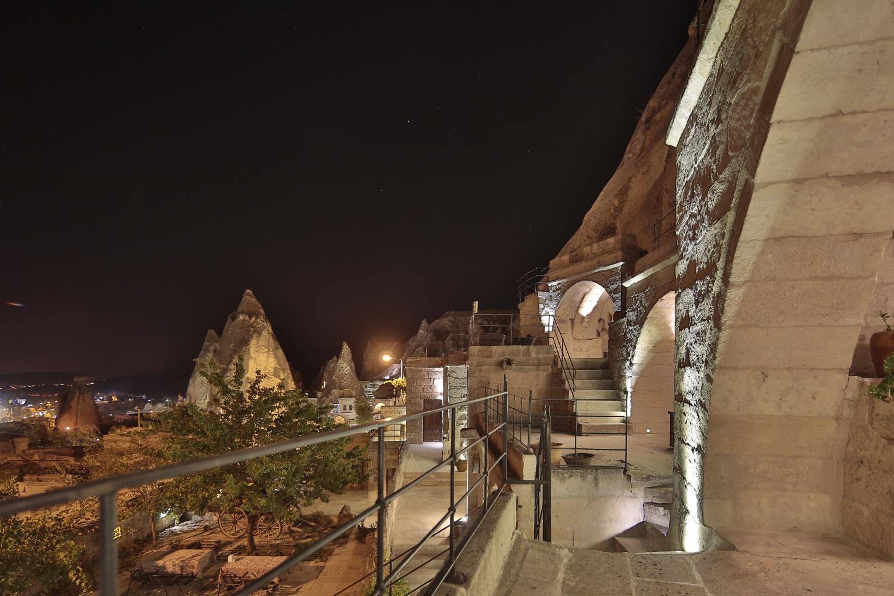 Village Cave House Hotel - Image 77