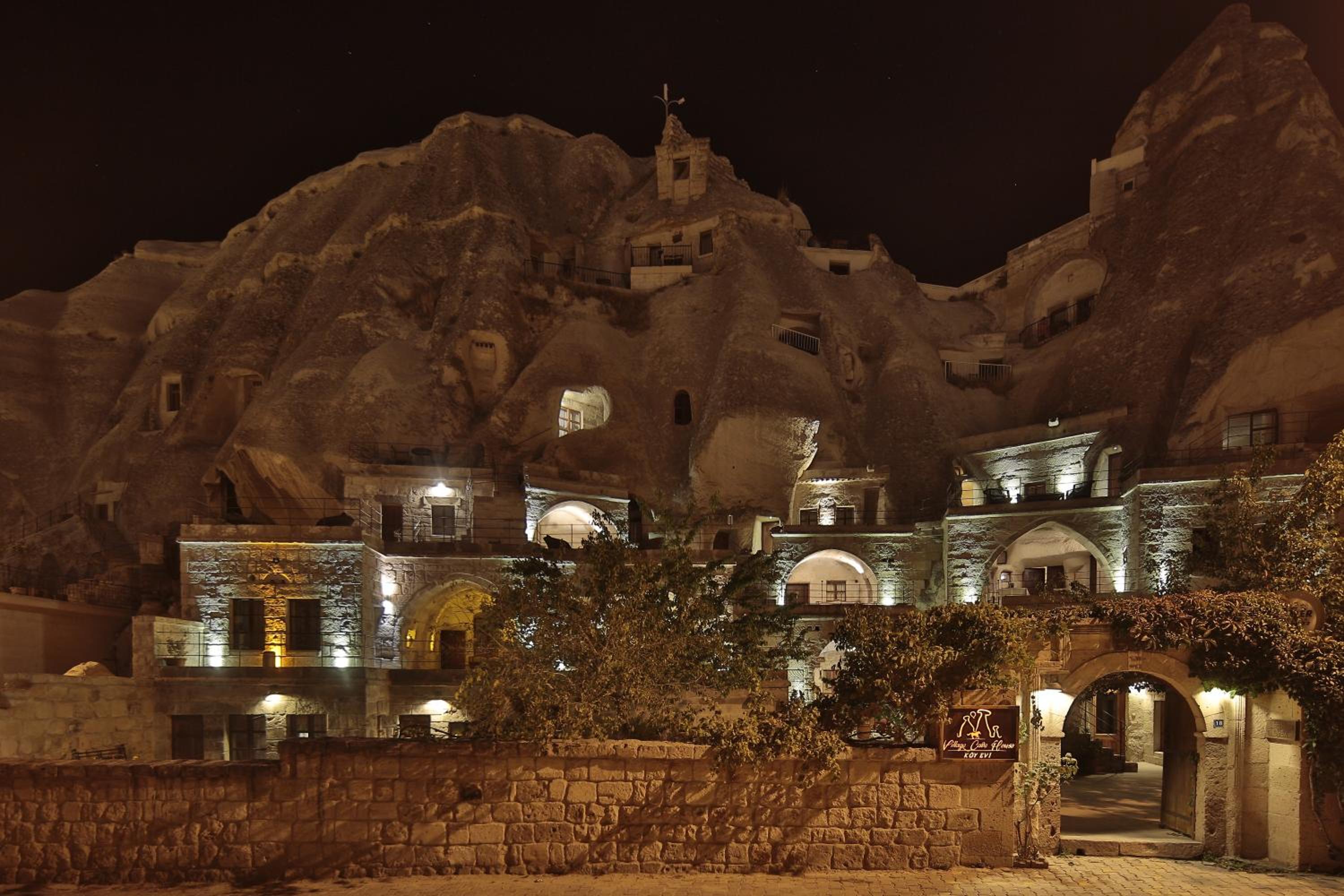 Village Cave House Hotel - Image 17