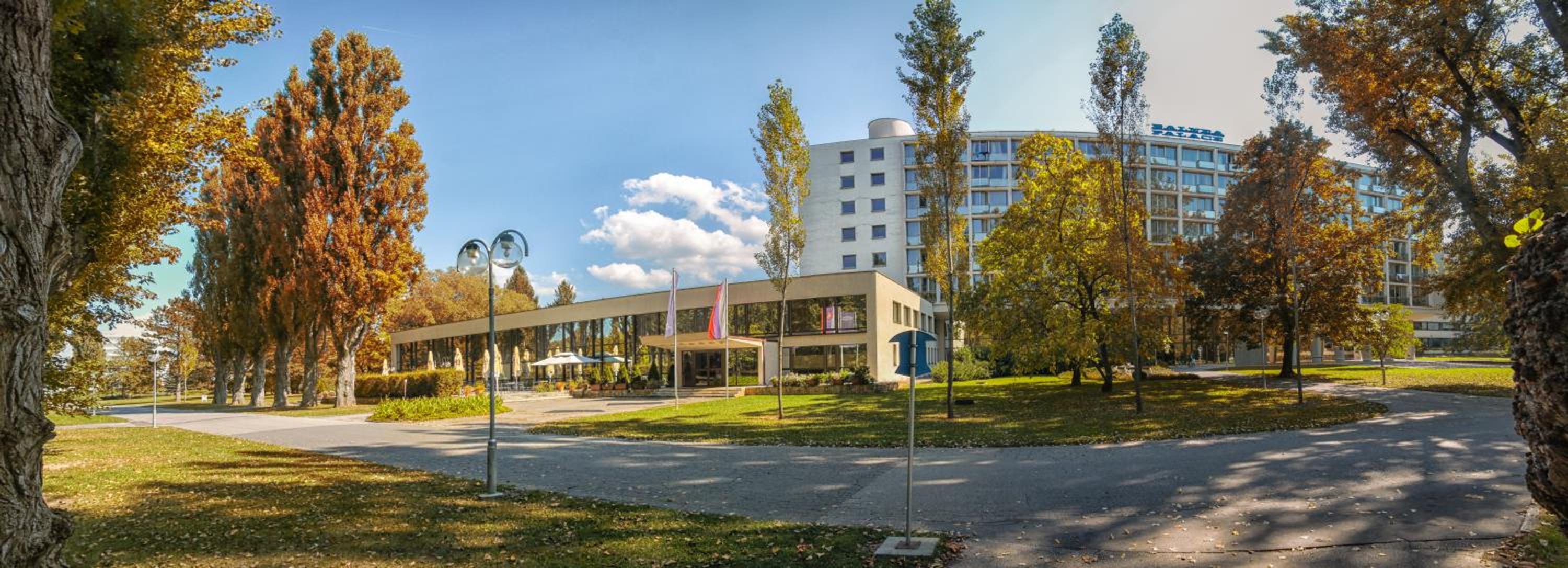 Hotel Ensana Esplanade - Image 1