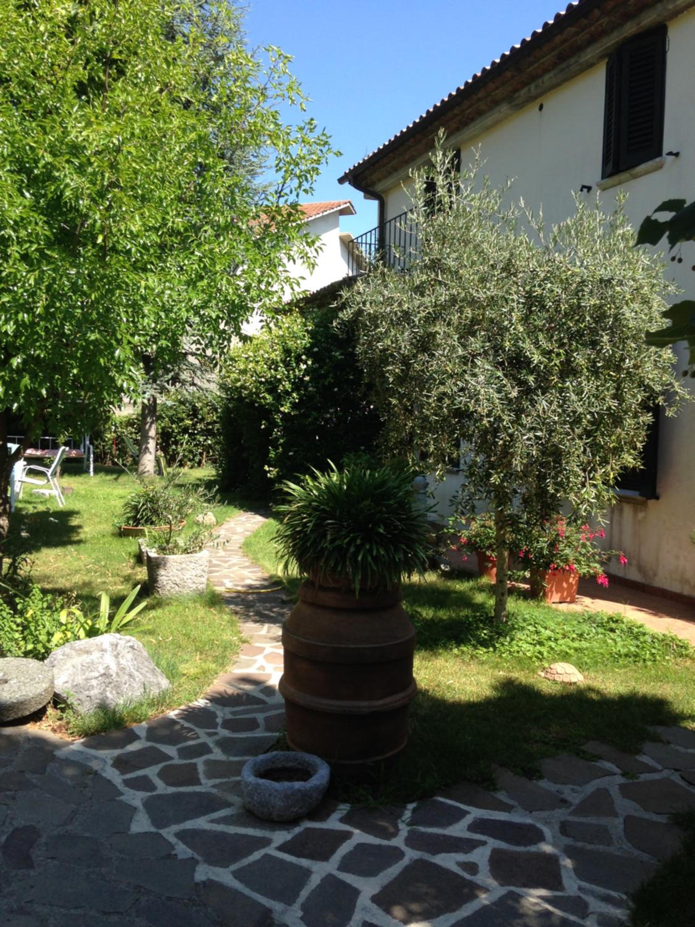 Photo 52
