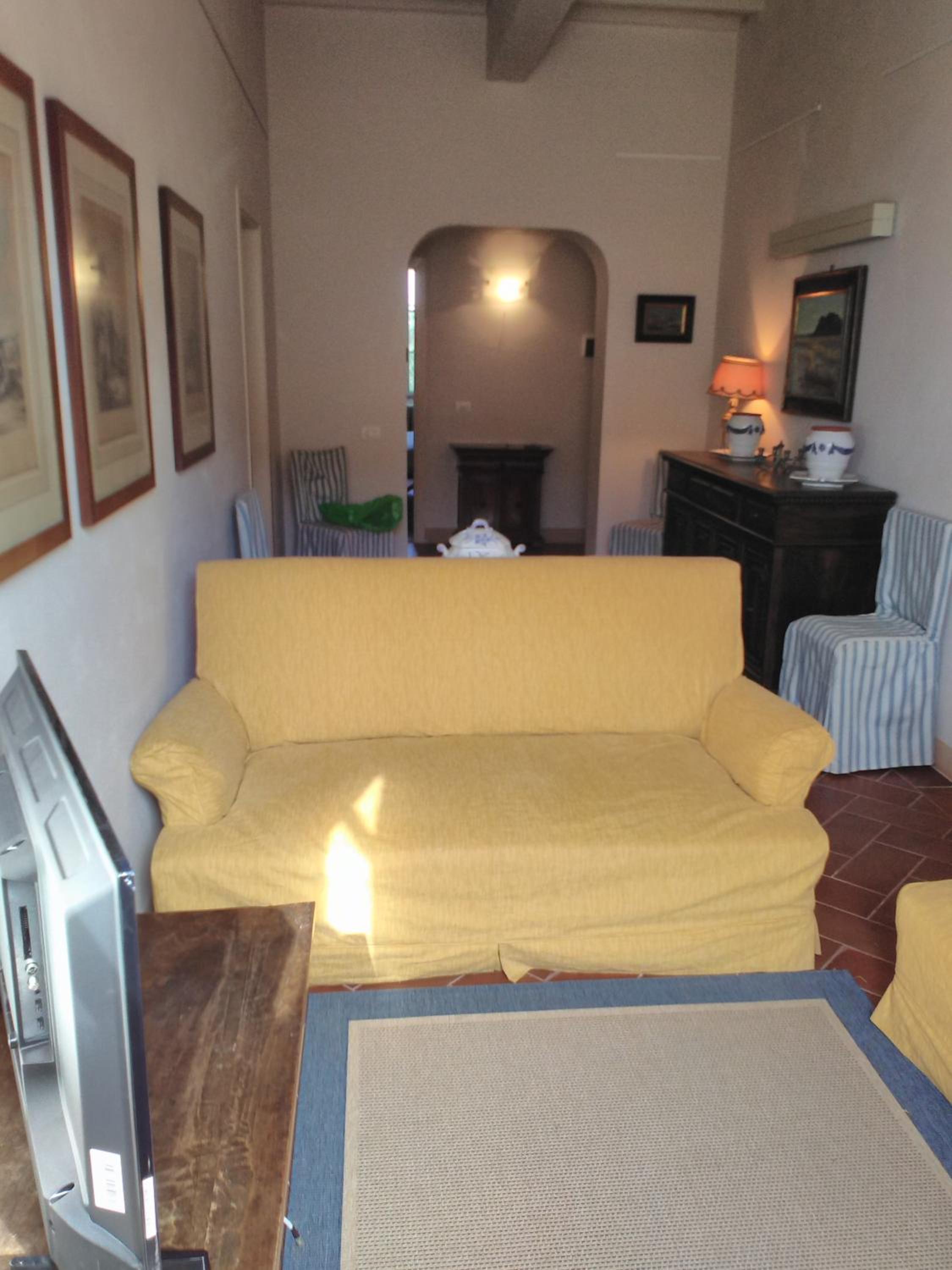 Lauretta view 2