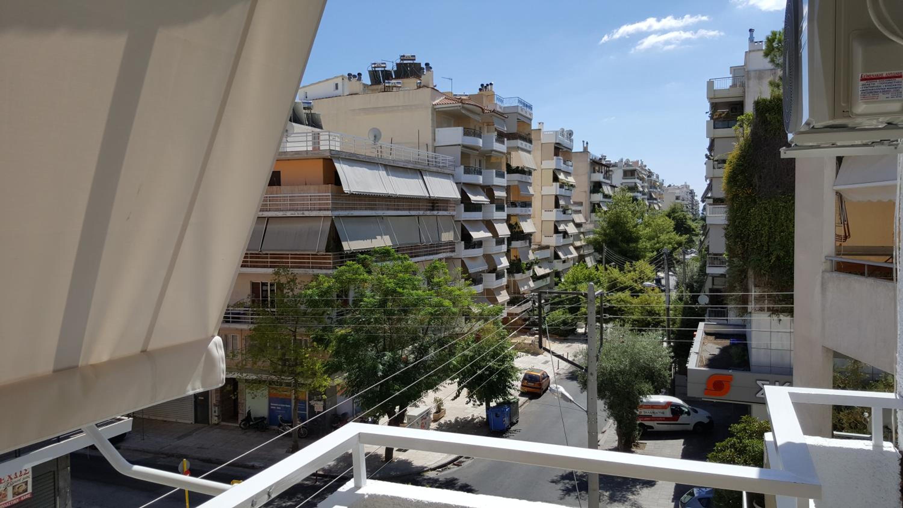 Captains 2-Bedroom Suite in Athens Nea Smyrni
