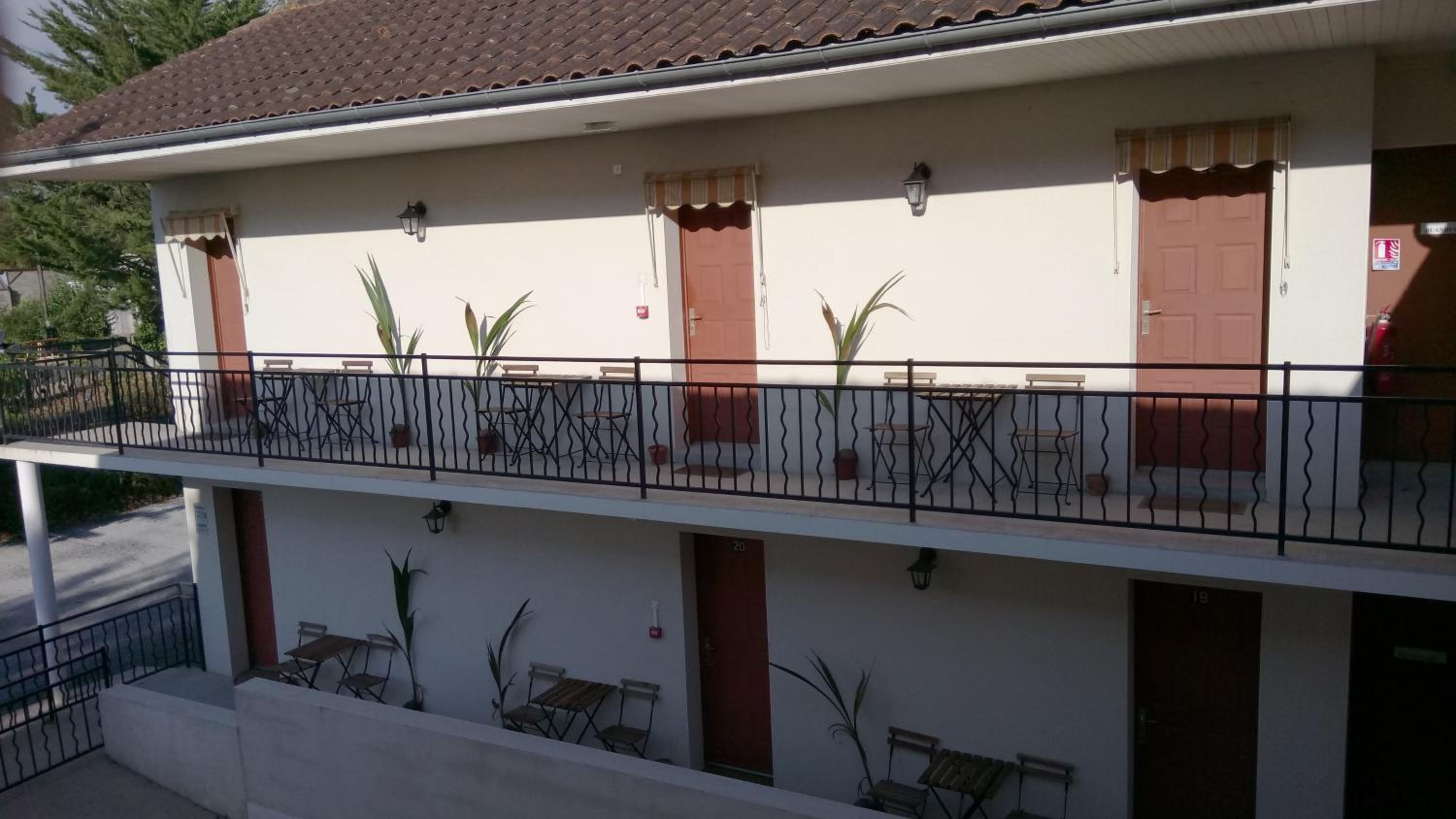 balcony