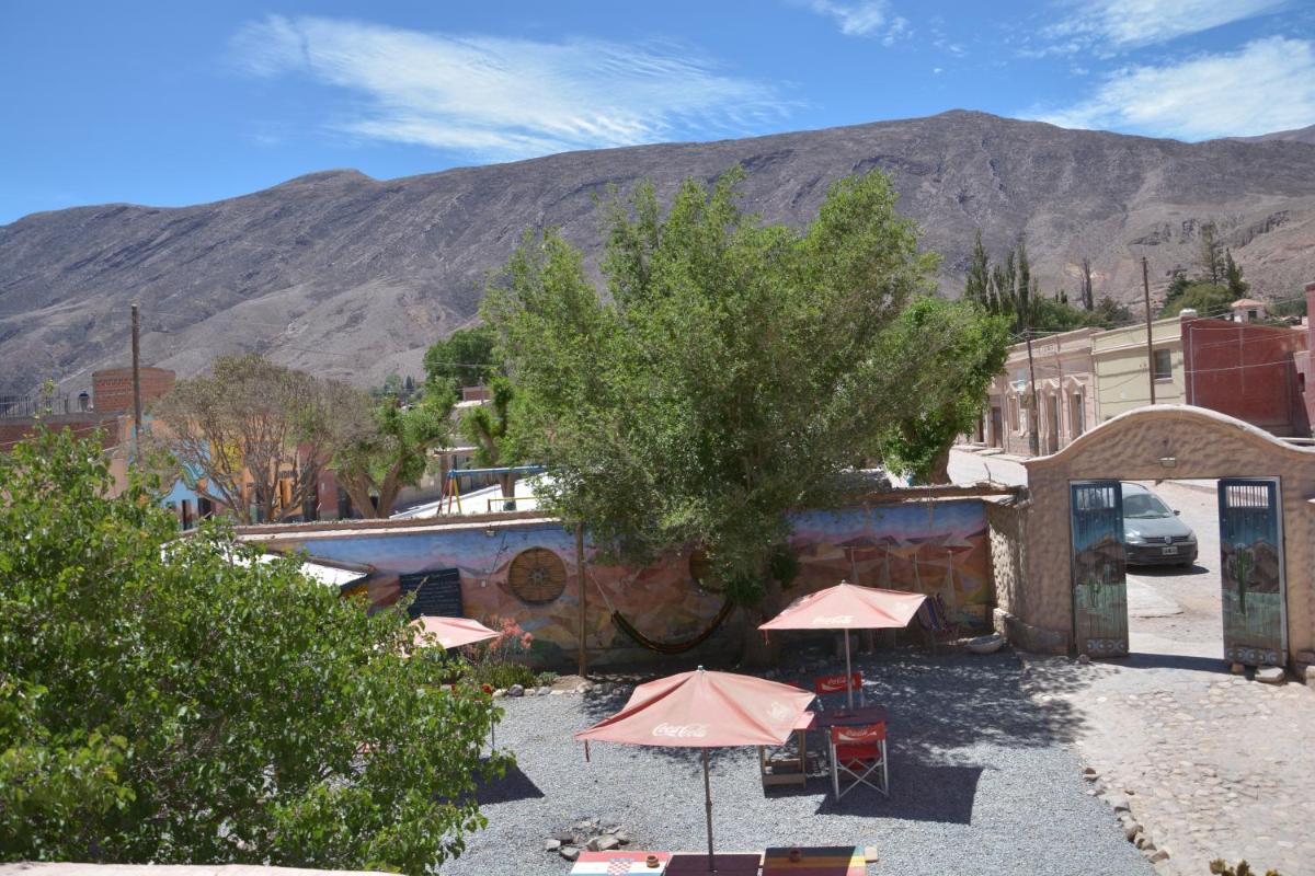 El Farolito Hostel