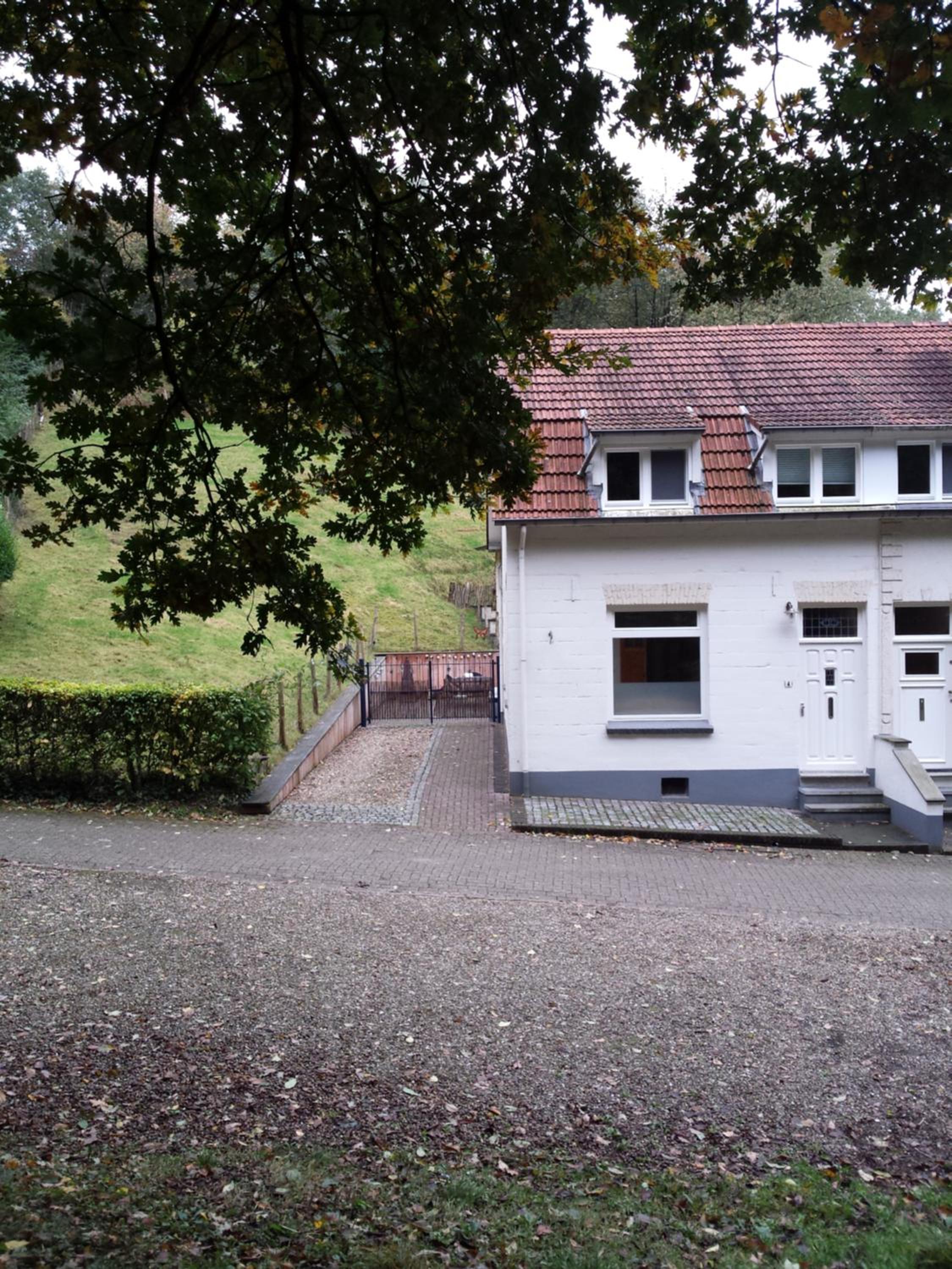 D'R Pletsch view 3