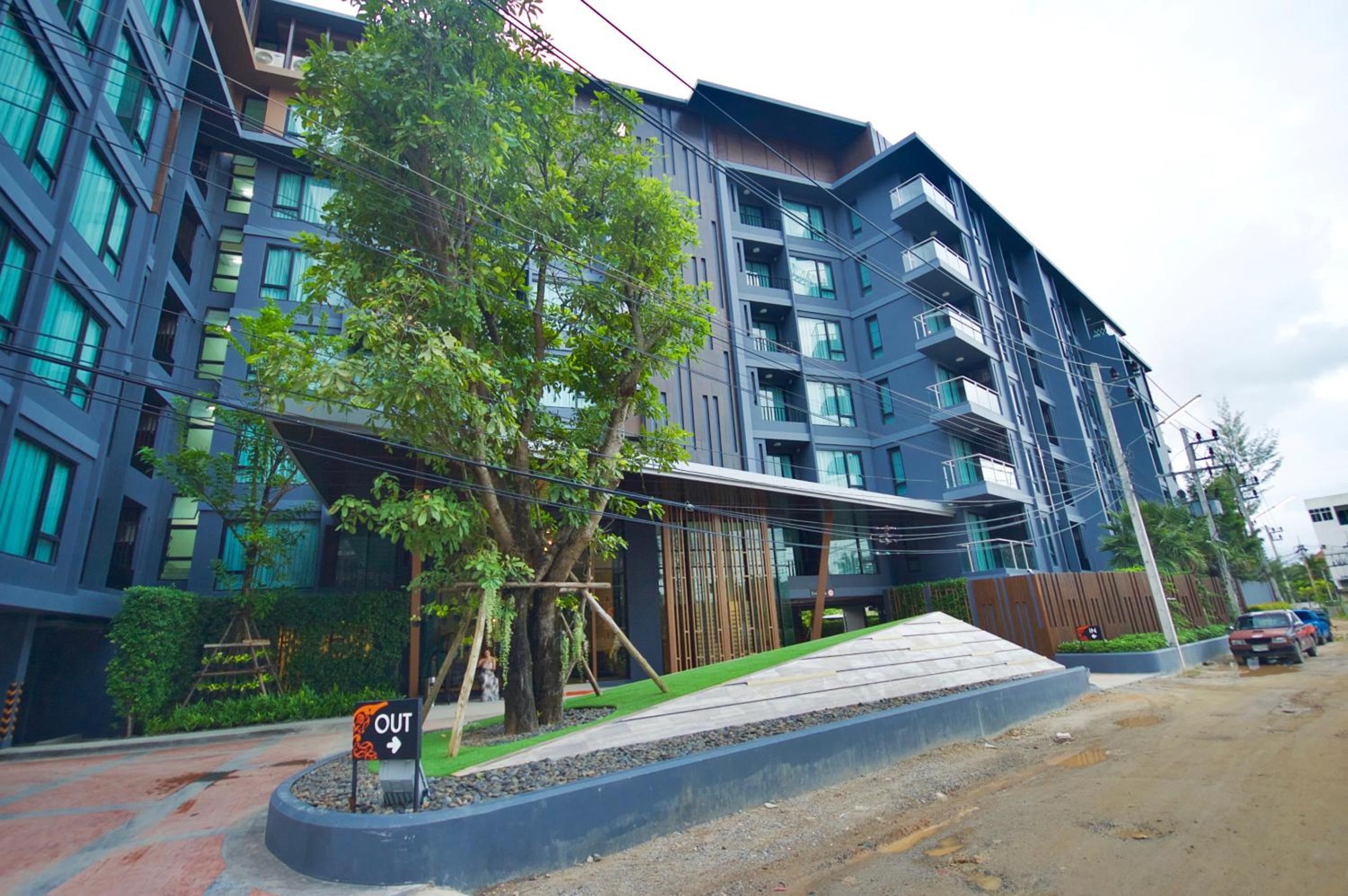 6th Avenue Surin by Risa view 3
