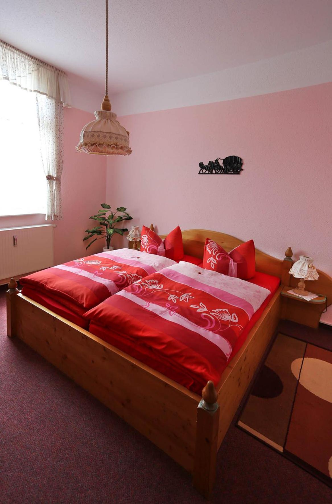 Gaststätte & Pension Waldquell