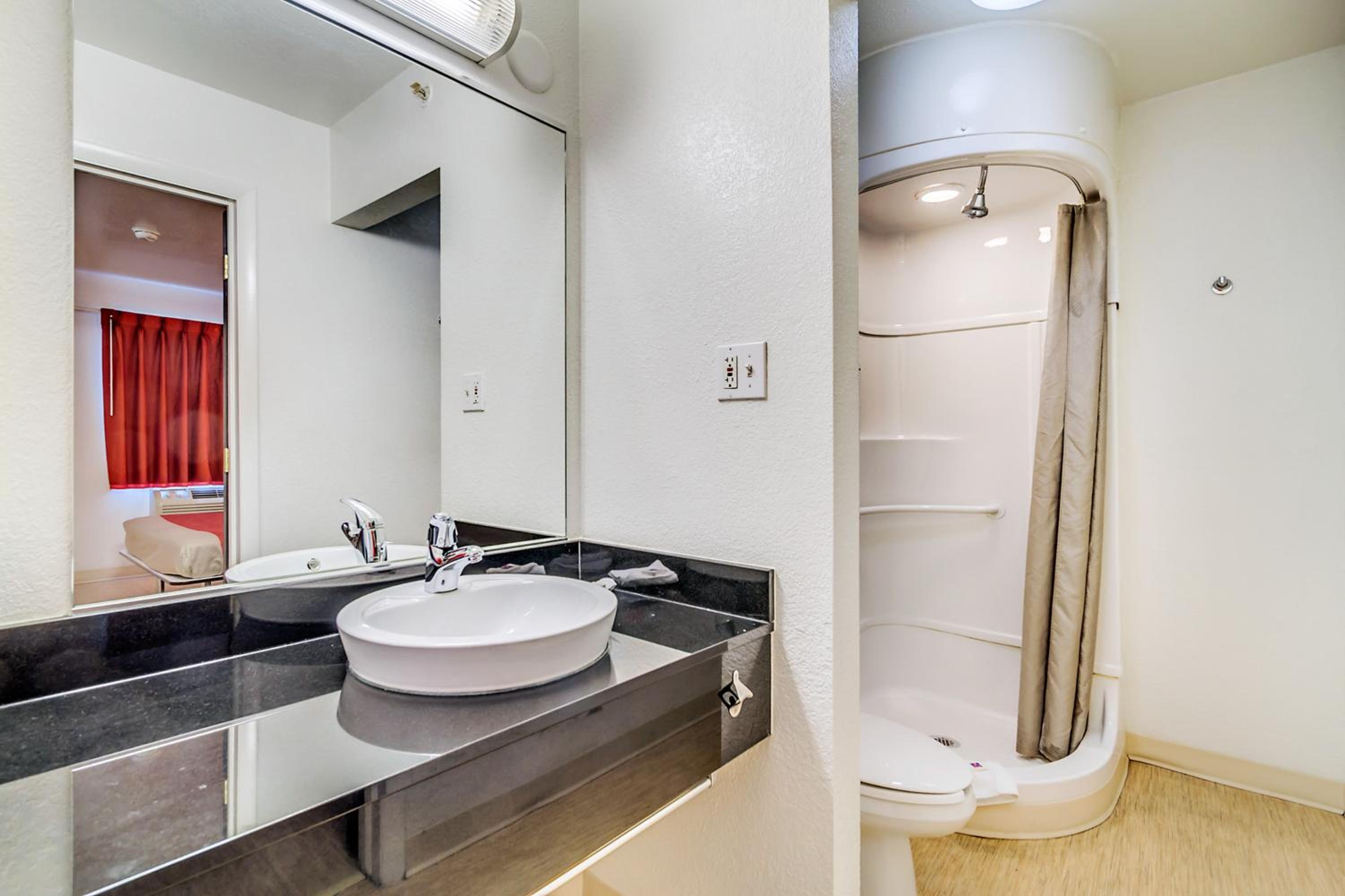 Motel 6-Linthicum Heights, MD - BWI Airport - Property Image 1