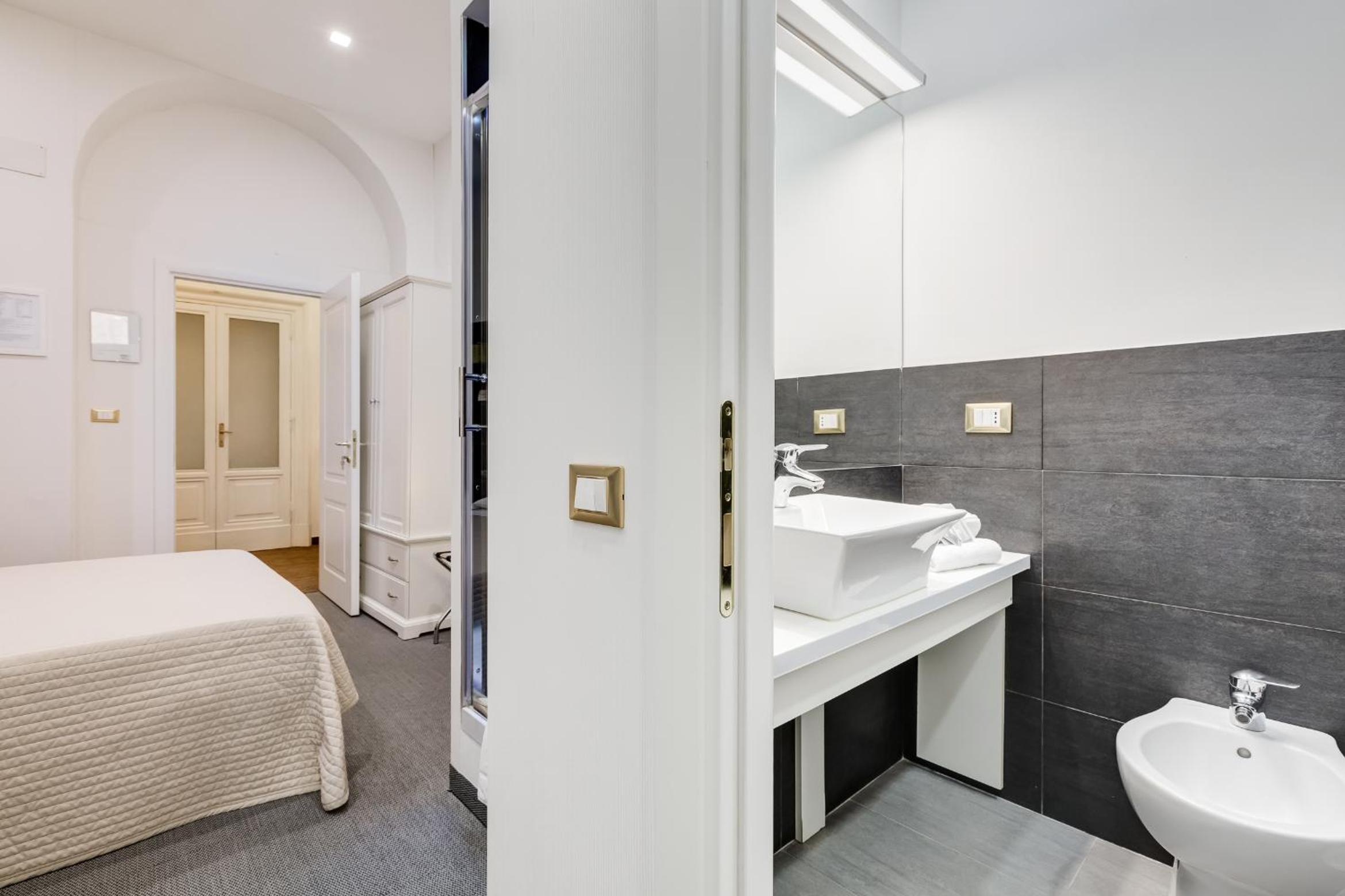 Affreschi Su Roma Luxury B&B