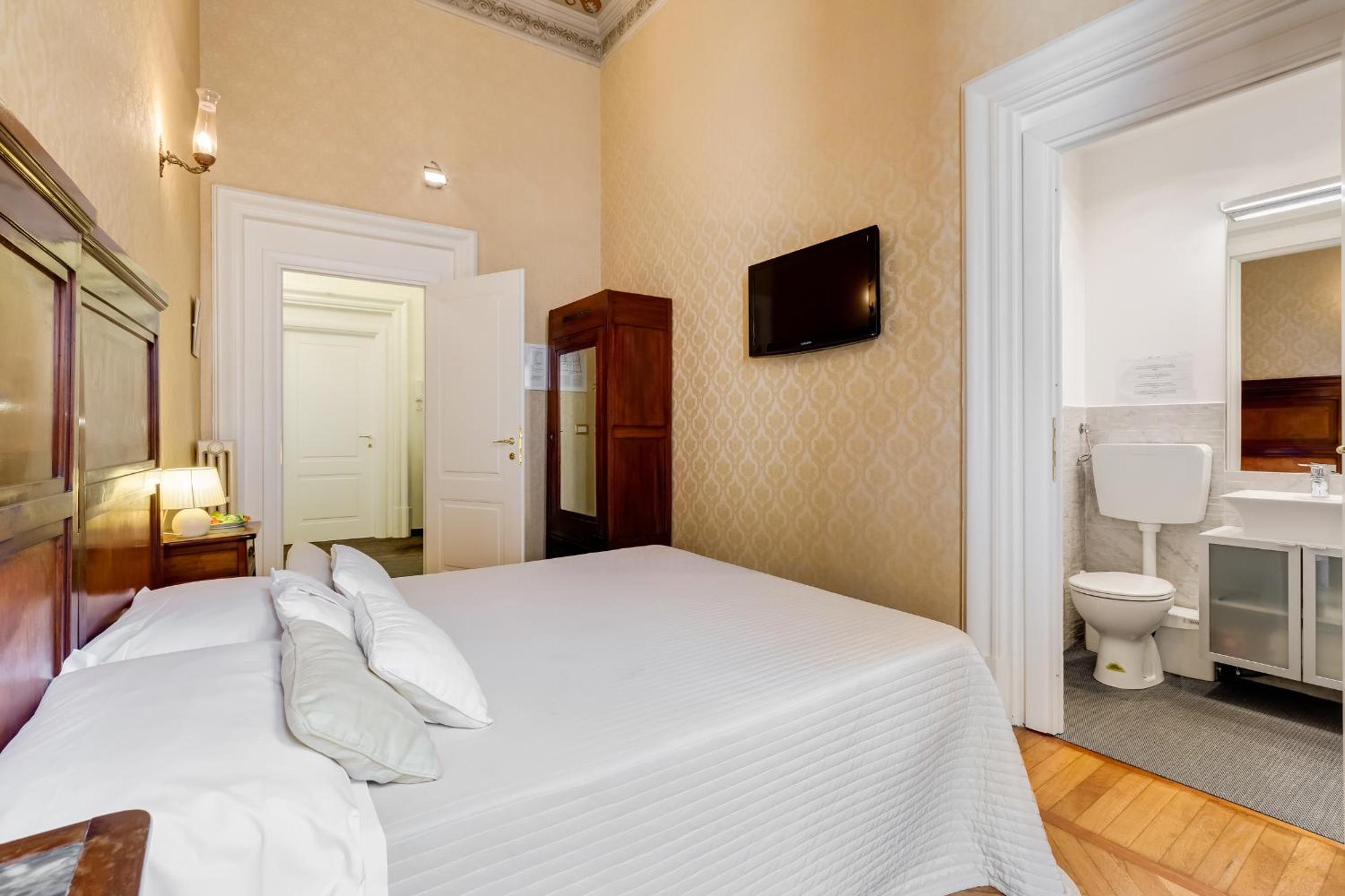 Affreschi Su Roma Luxury B&B