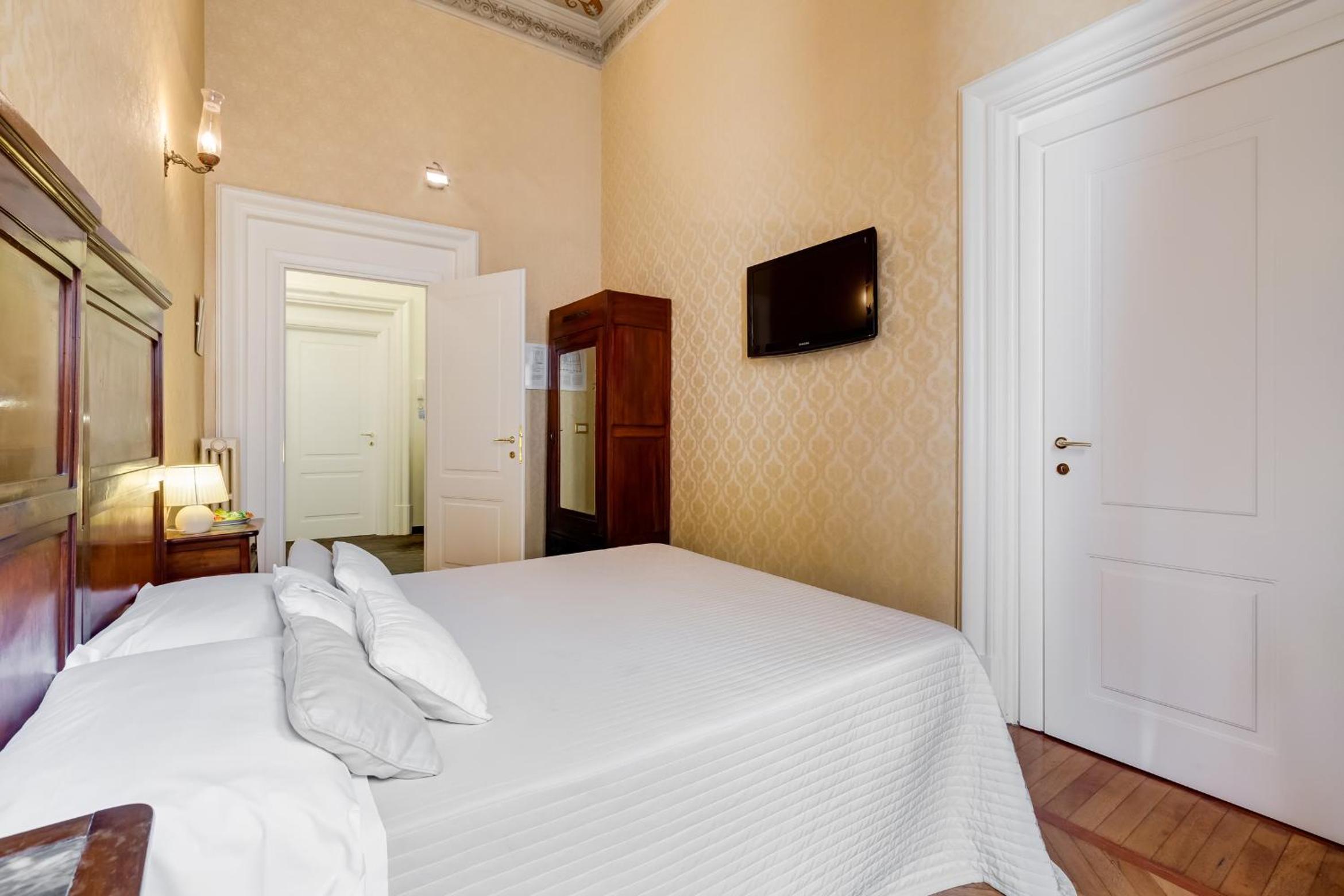Affreschi Su Roma Luxury B&B