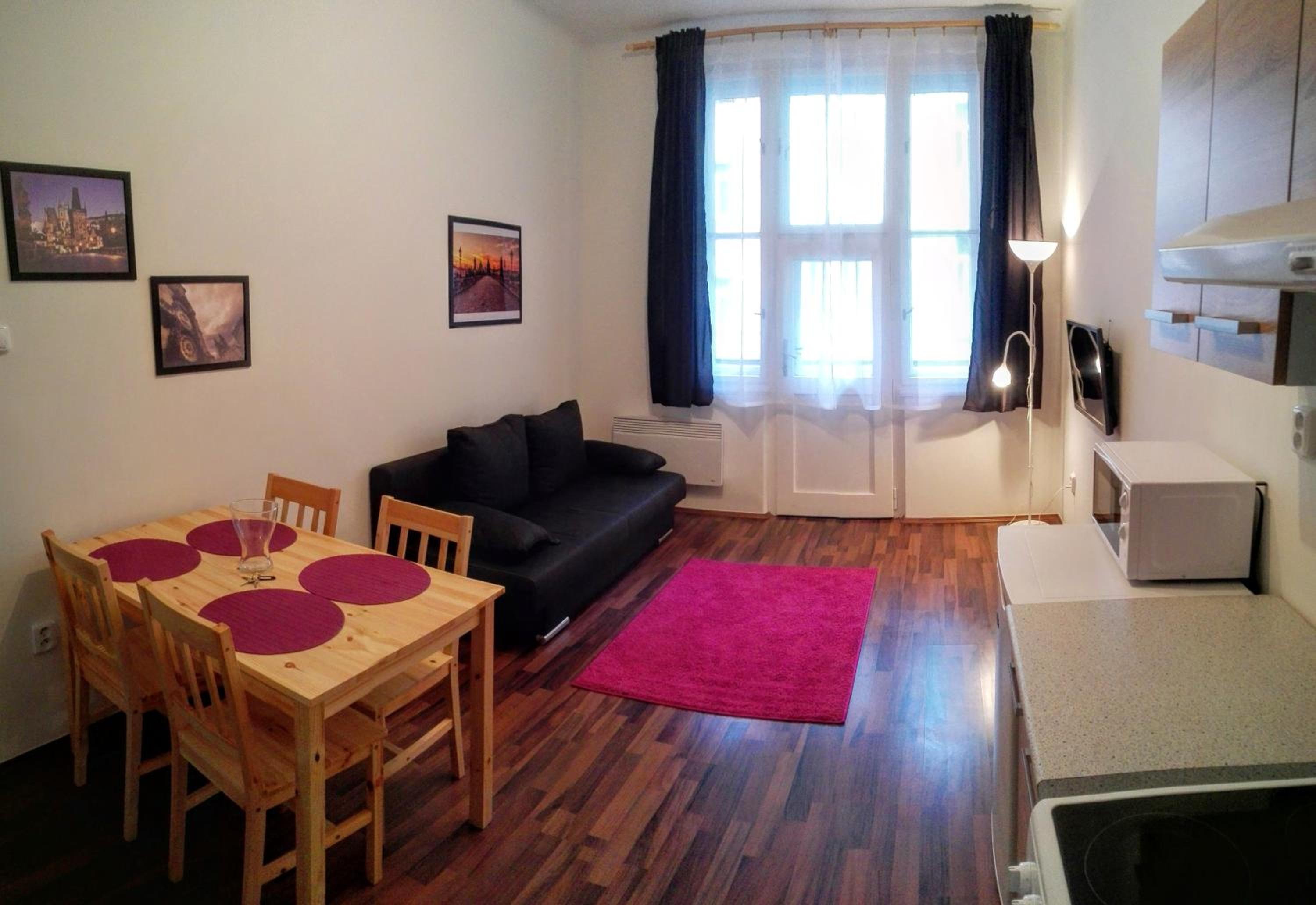 Jezerka Apartments - Free Parking - Easy Access to Center