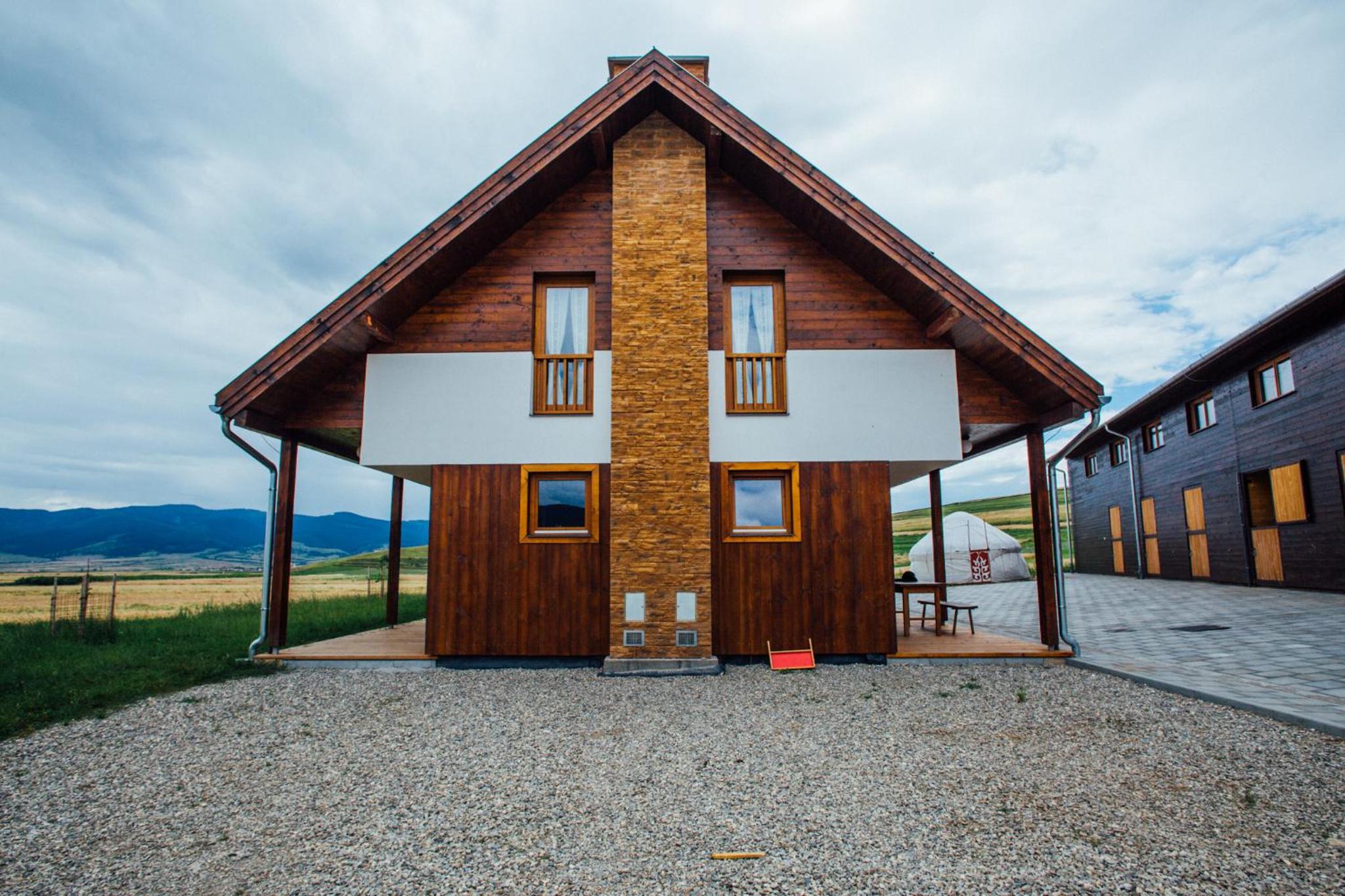 Hotel Kavalliera Pensiune - Image 1