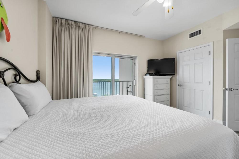 Crystal Tower 1309 by Youngs Suncoast