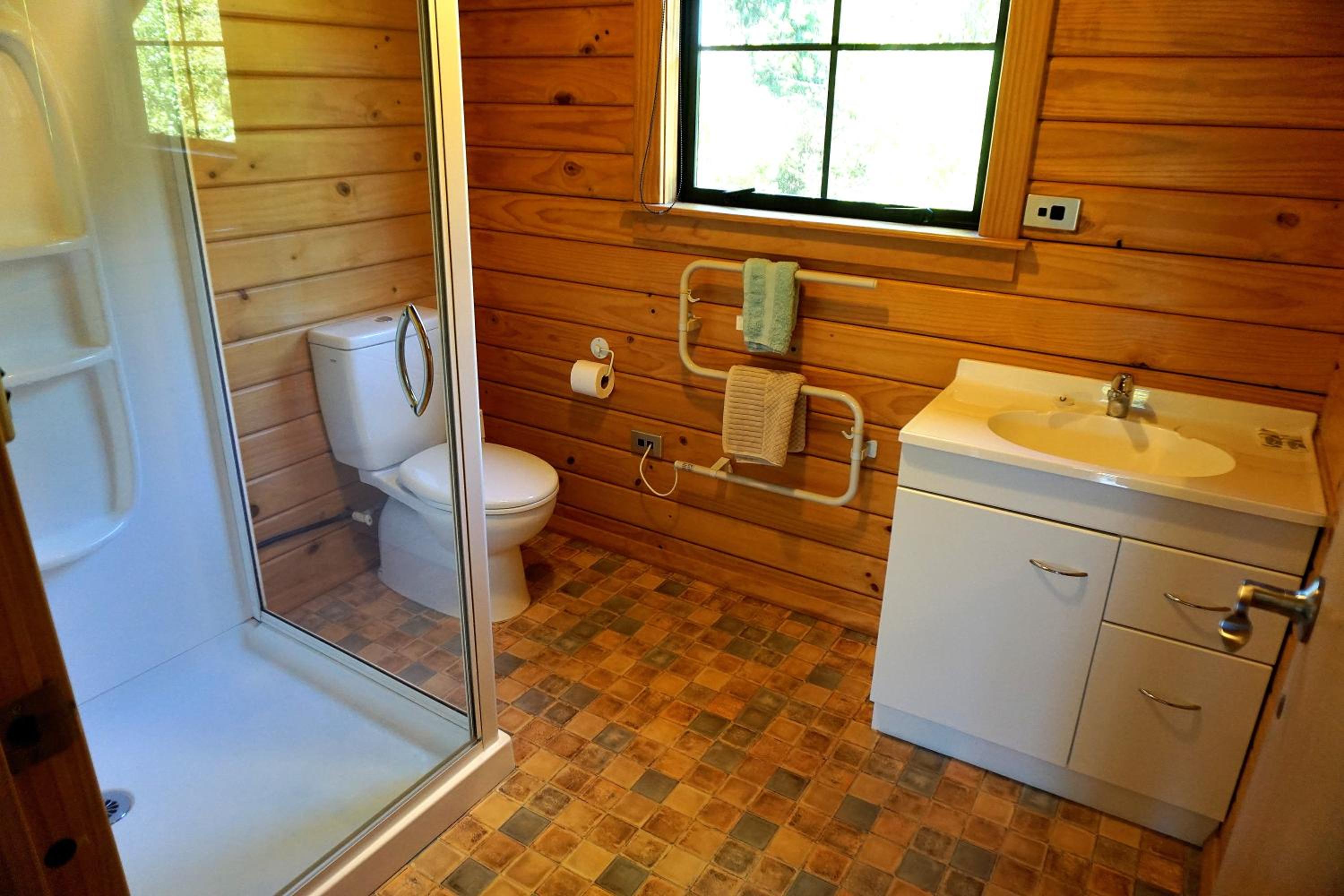Central Chalets Ltd