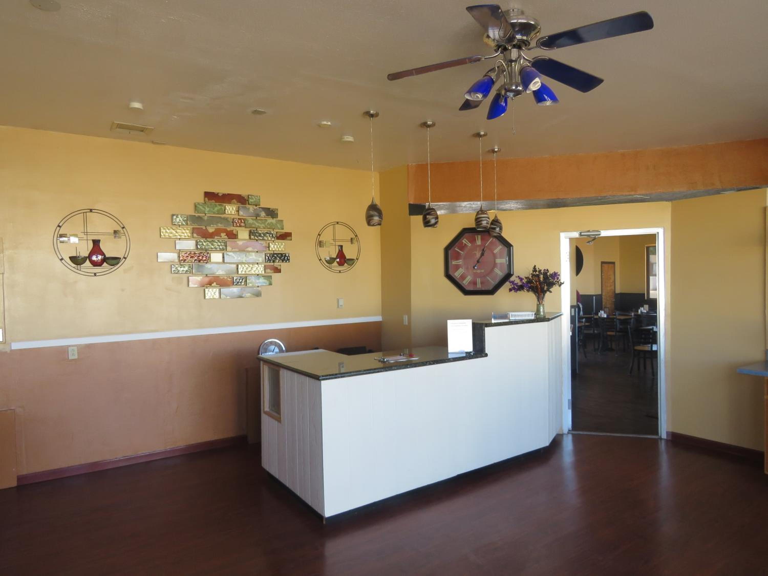 Economy Inn