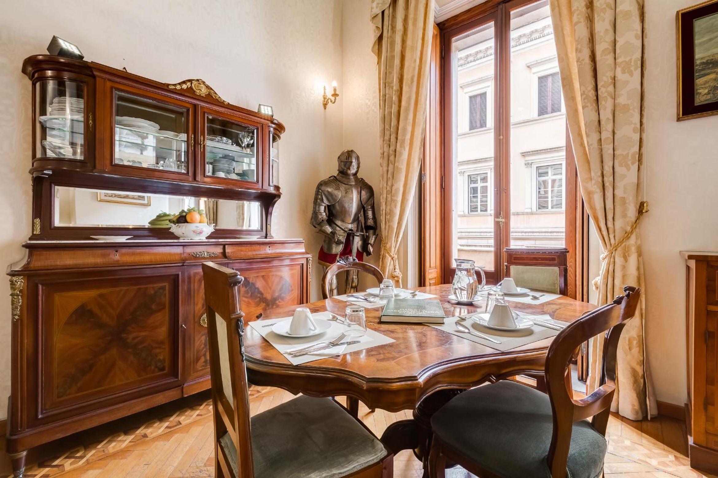 dining