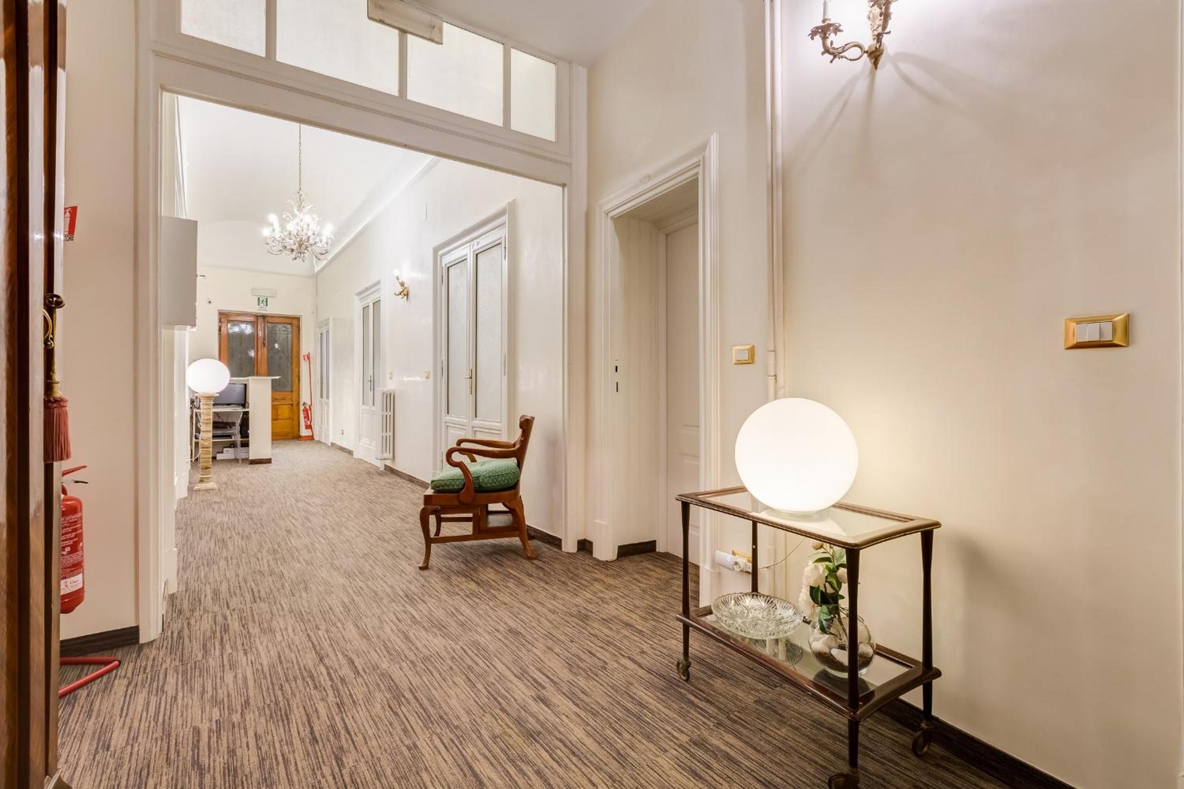 Affreschi Su Roma Luxury B&B