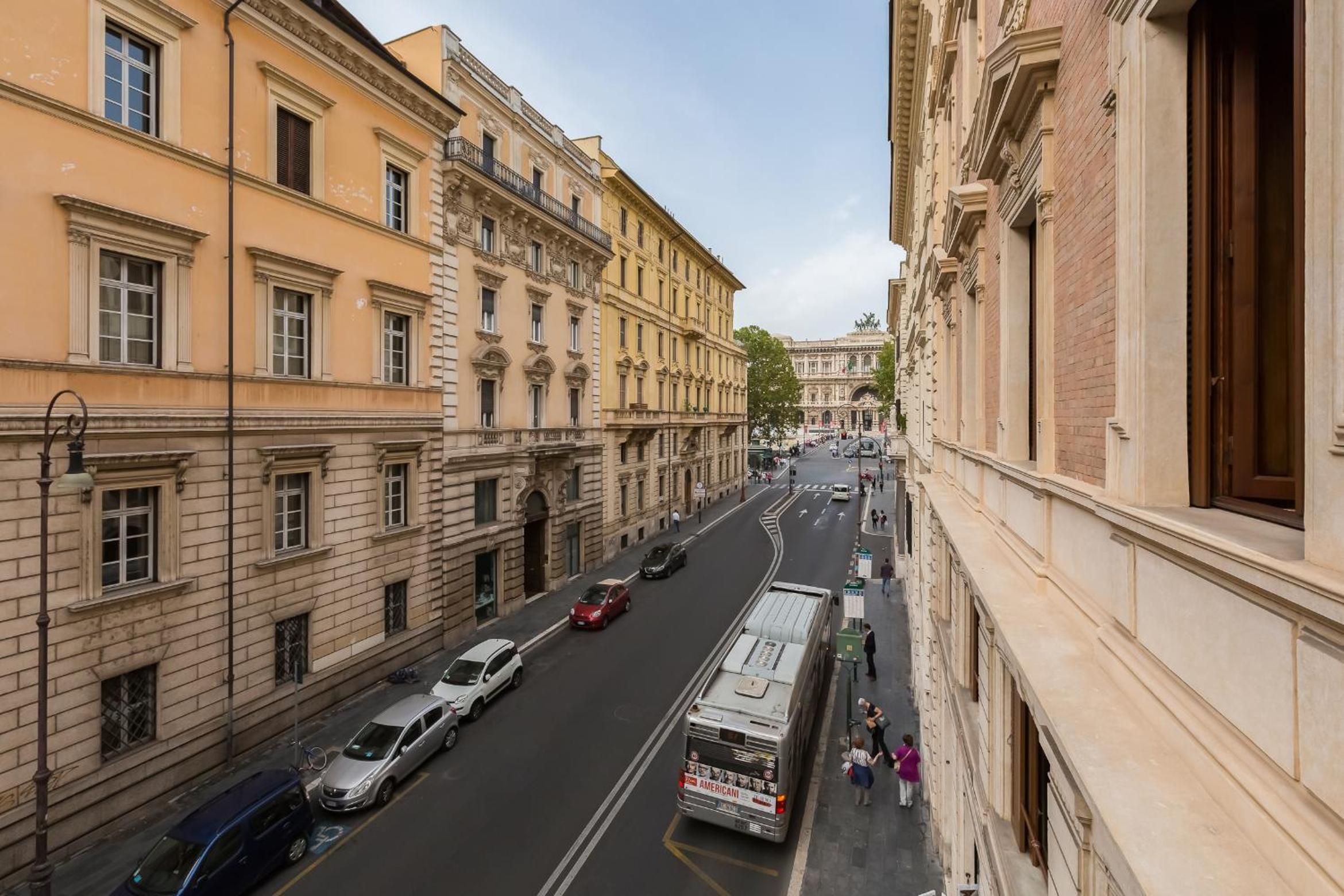 Affreschi Su Roma Luxury B&B