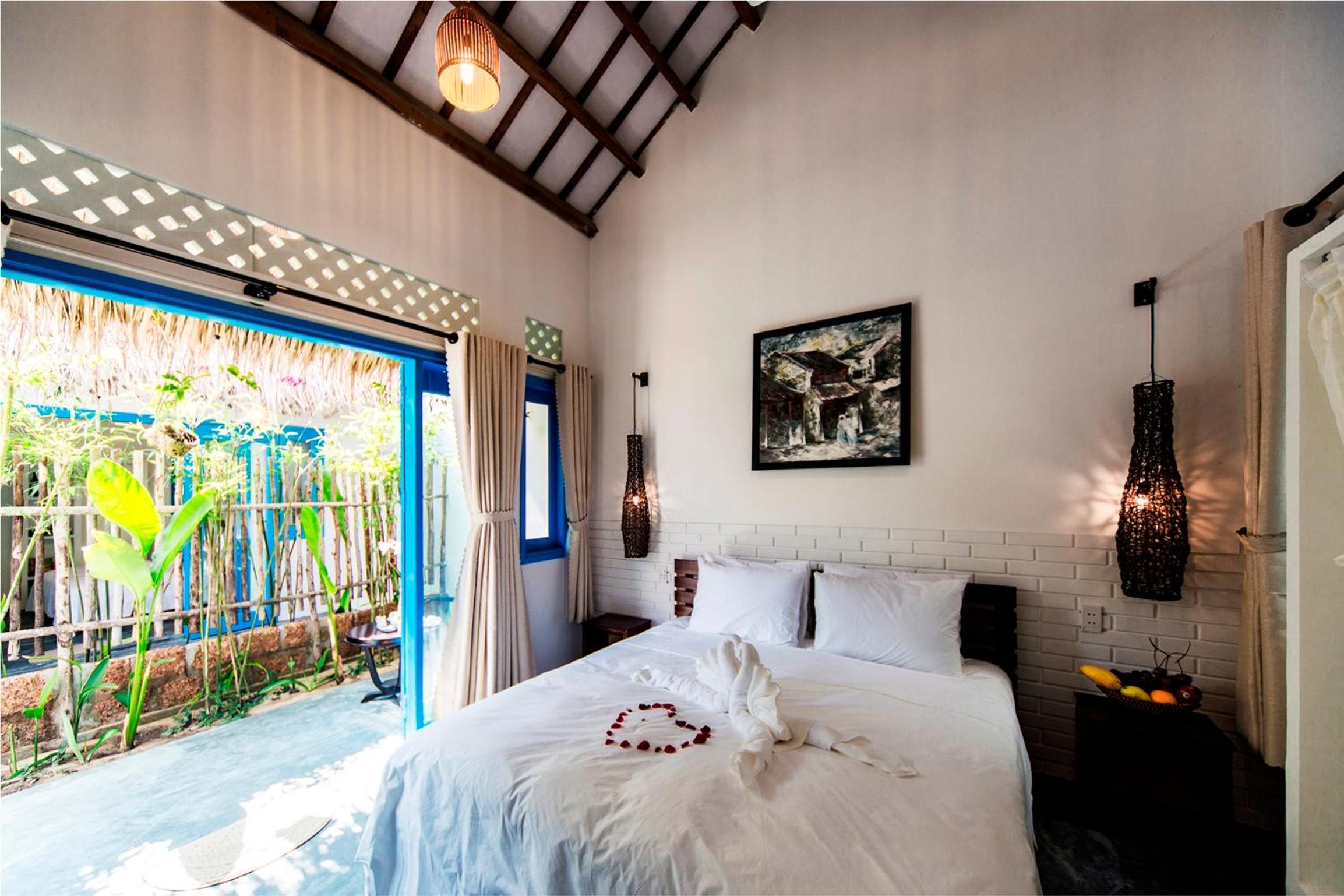 Cashew Tree Bungalow