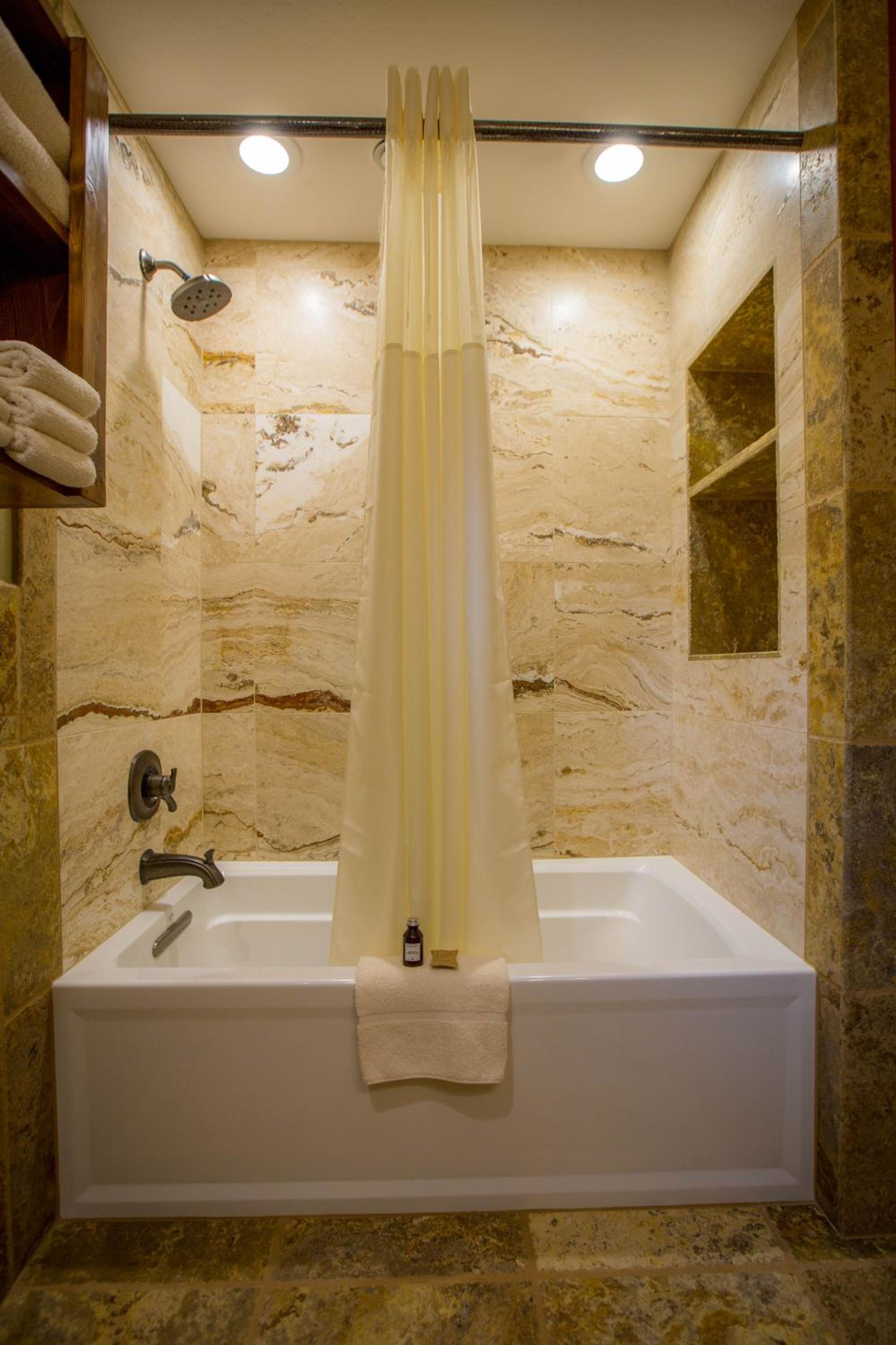 Baycrest Lodge