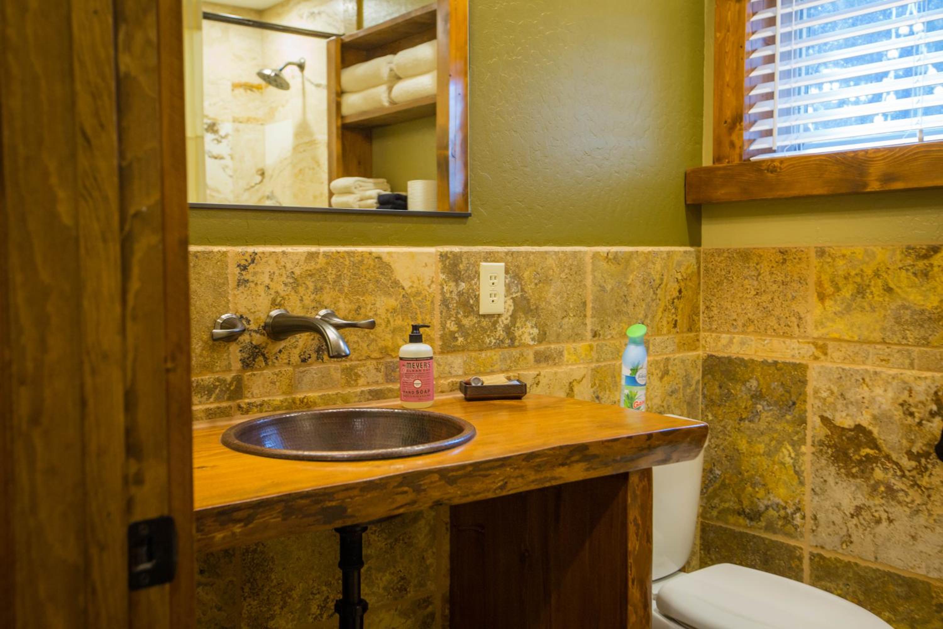 Baycrest Lodge
