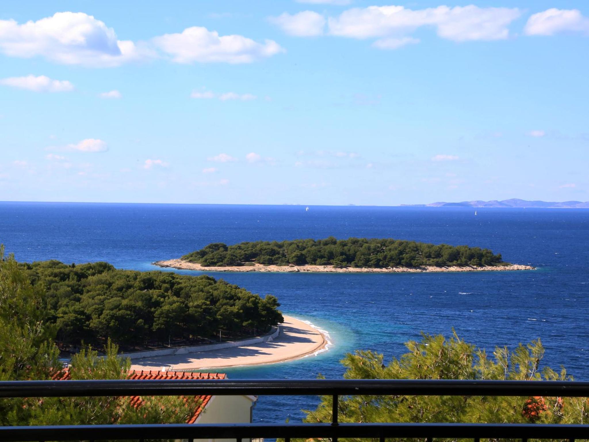 Lovely Apartment with beautiful pool view 5