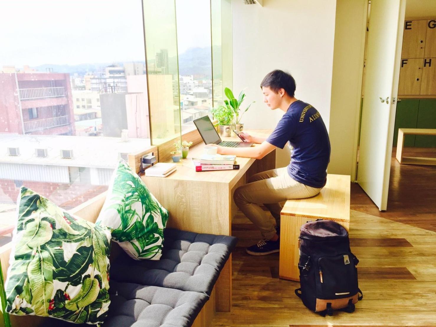 Paper Plane Hostel