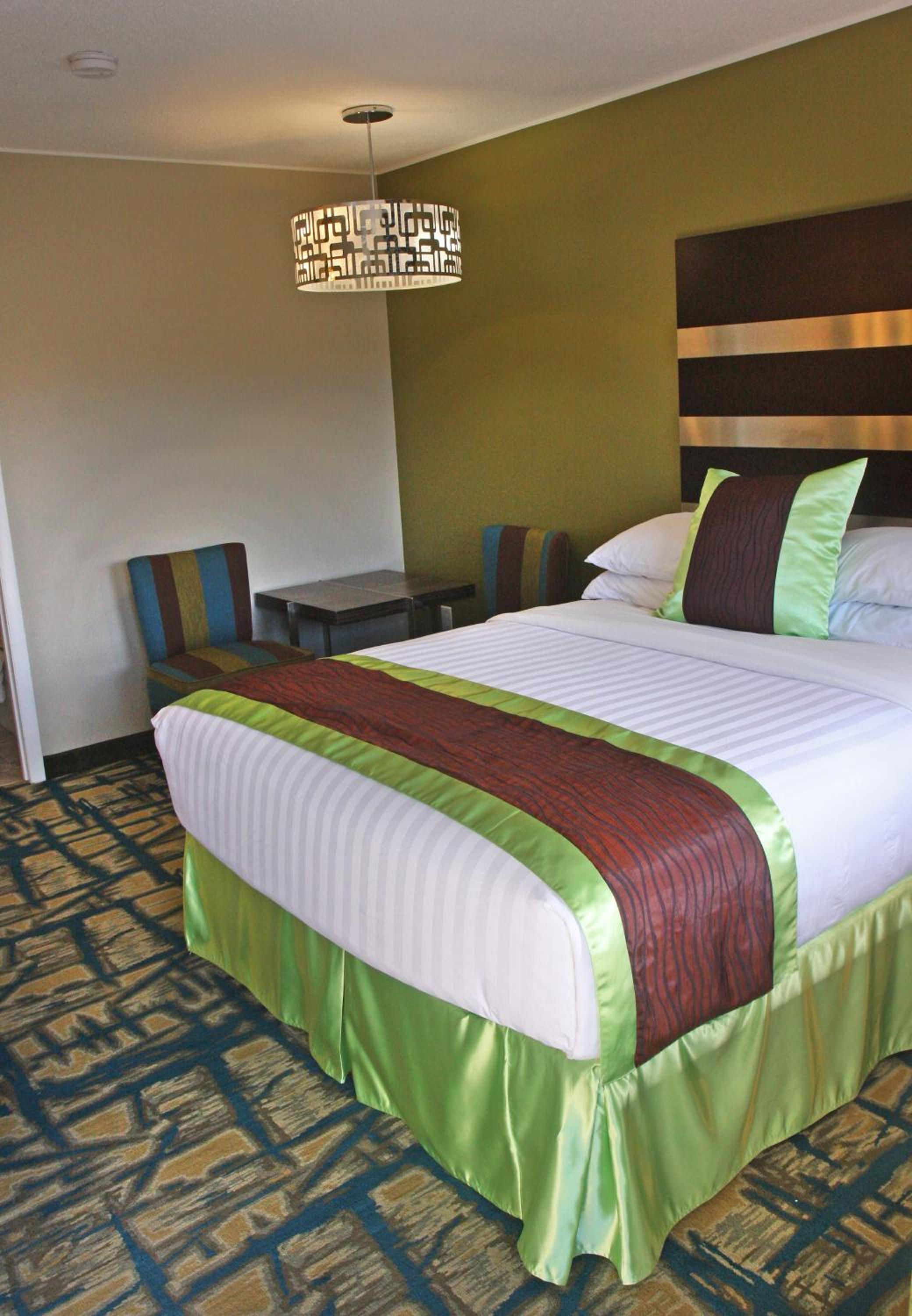Gateway Inn and Suites