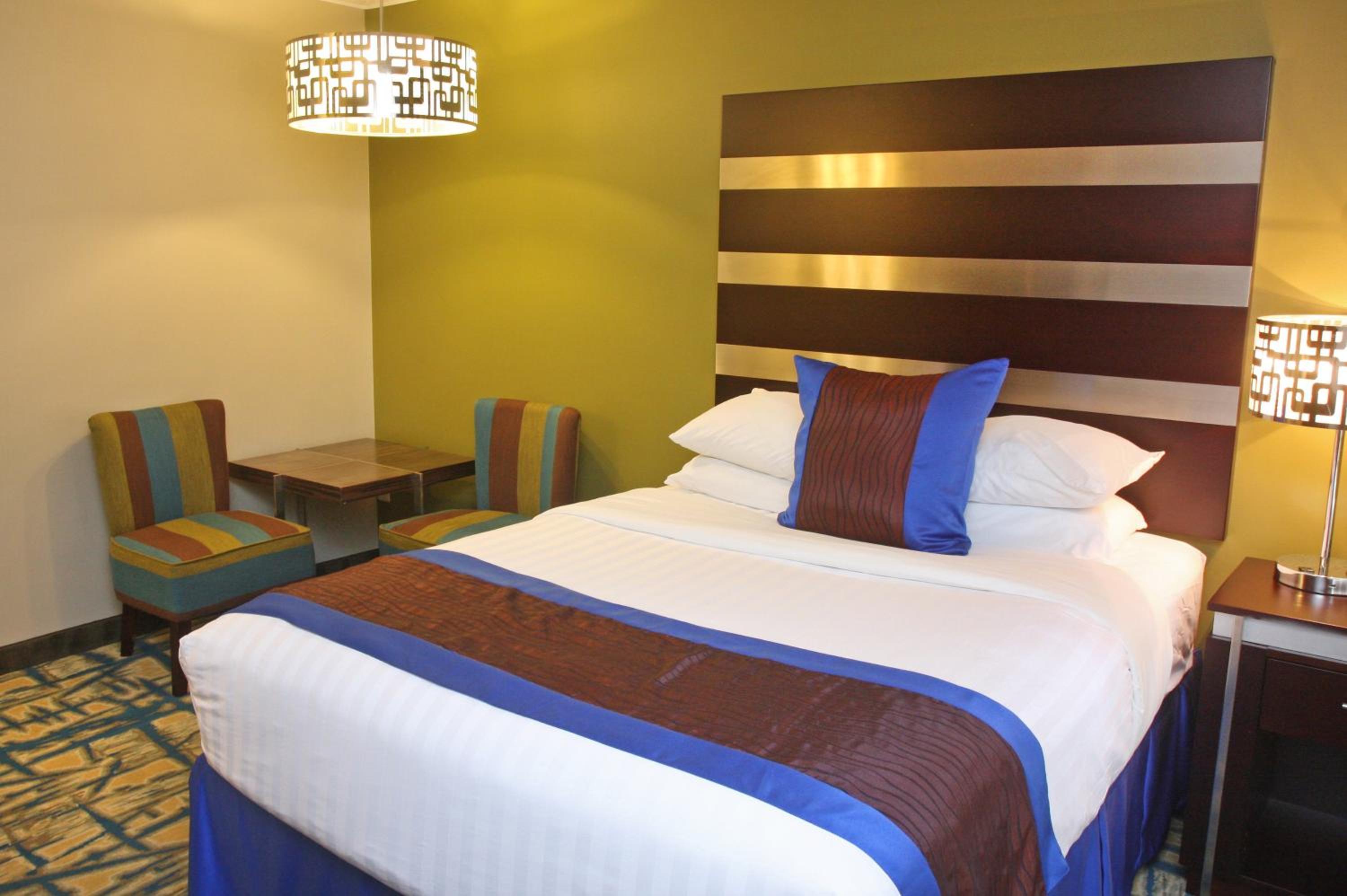 Gateway Inn and Suites