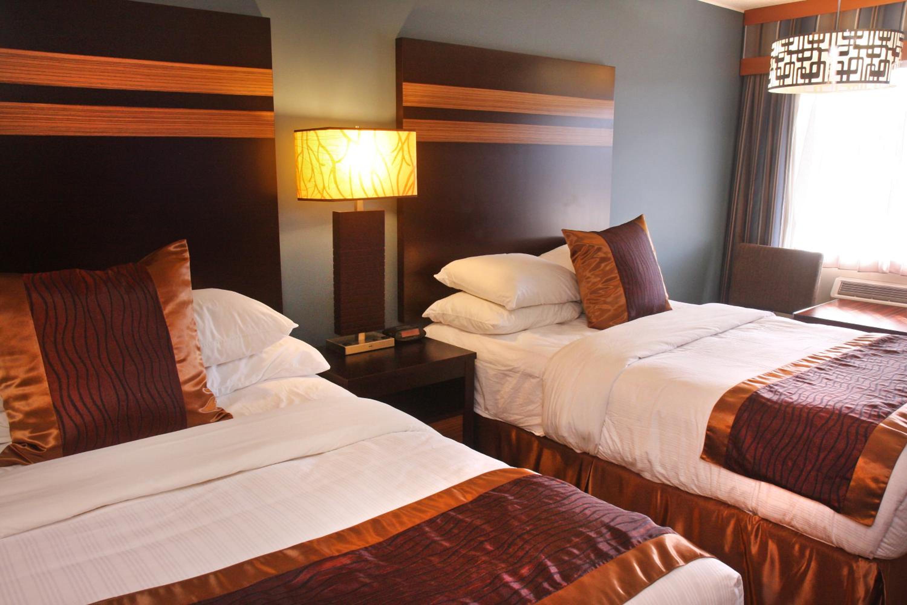 Gateway Inn and Suites