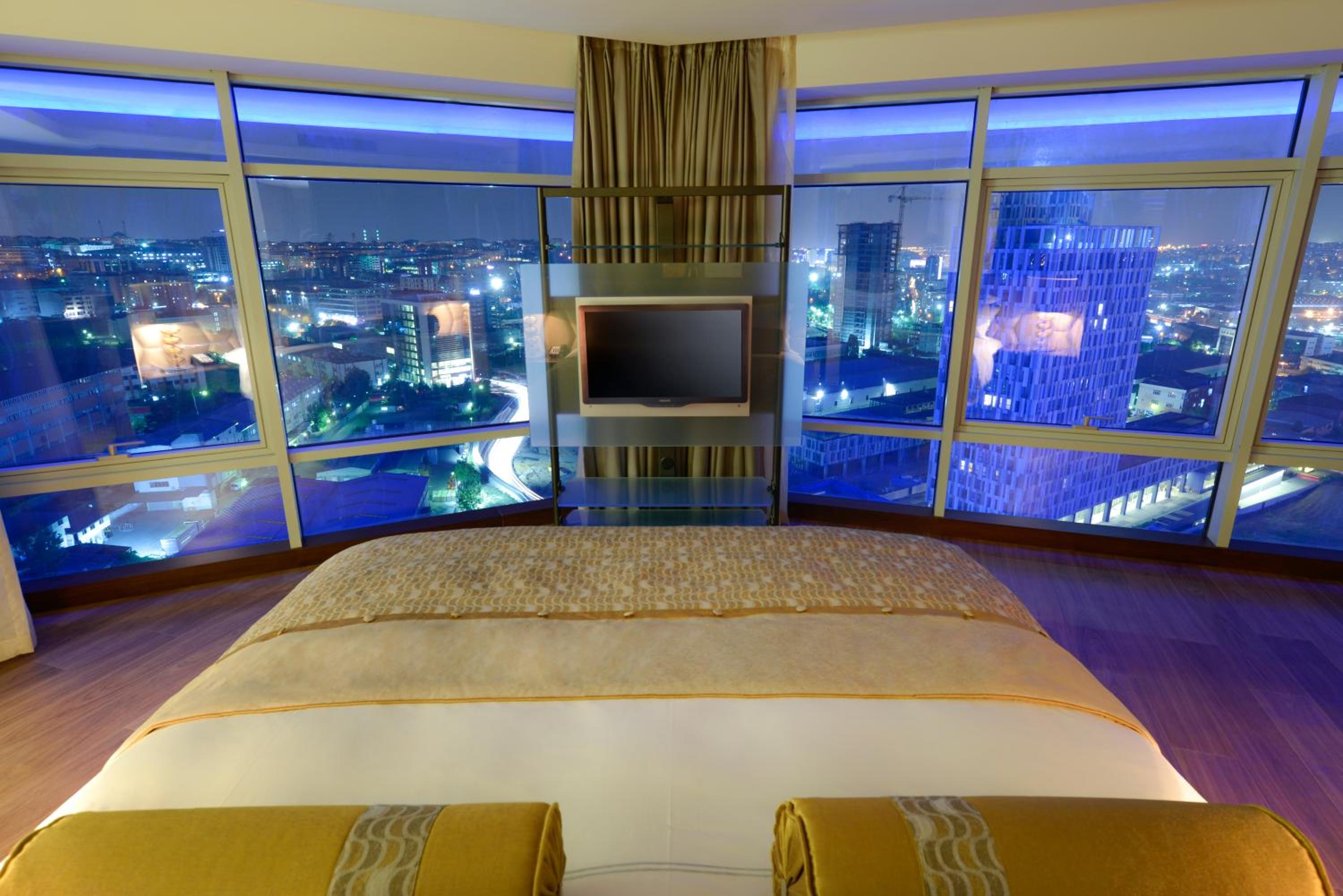 Wyndham Grand Istanbul Europe - Image 97