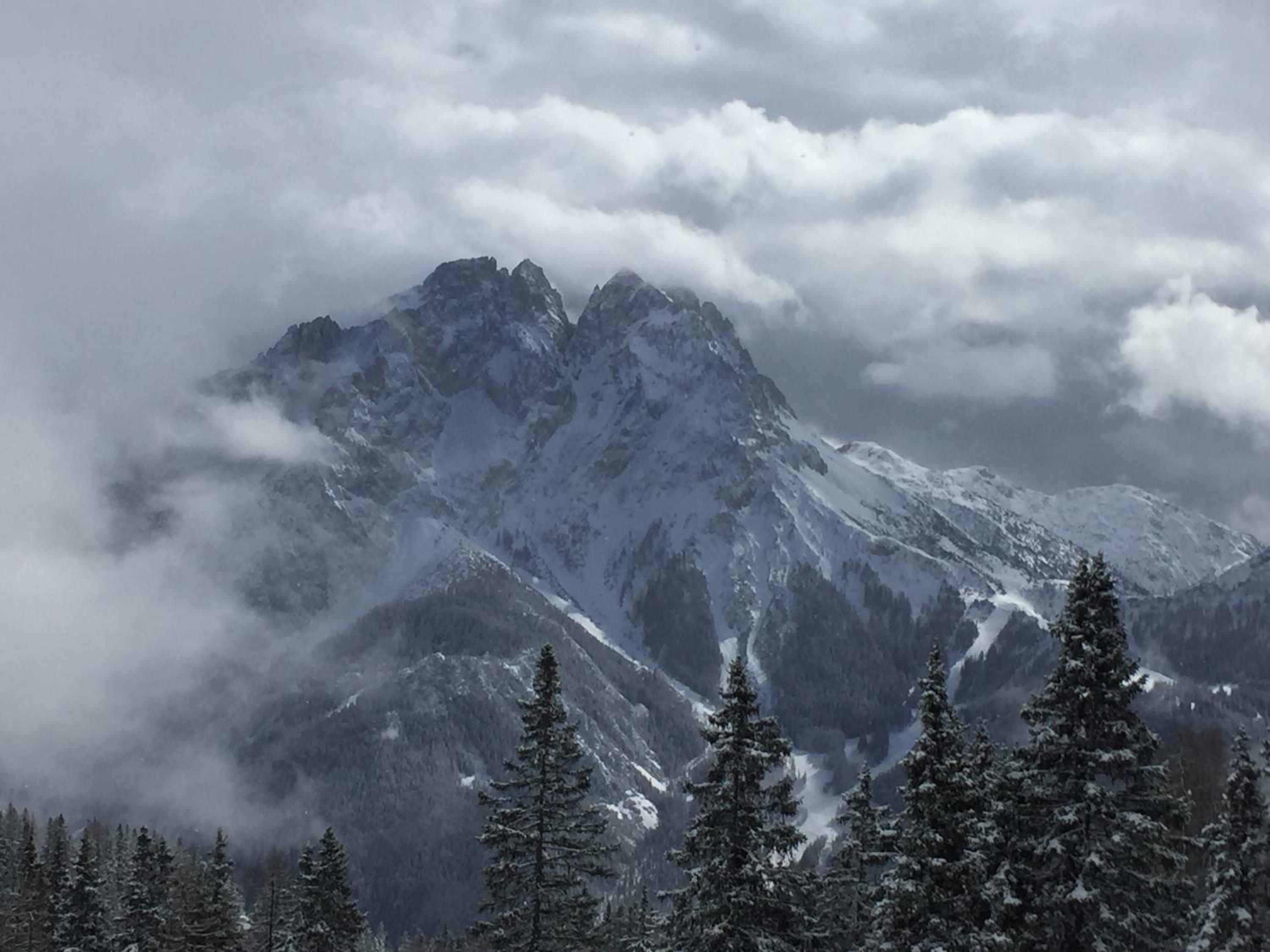 Alpenstern rooms & suites