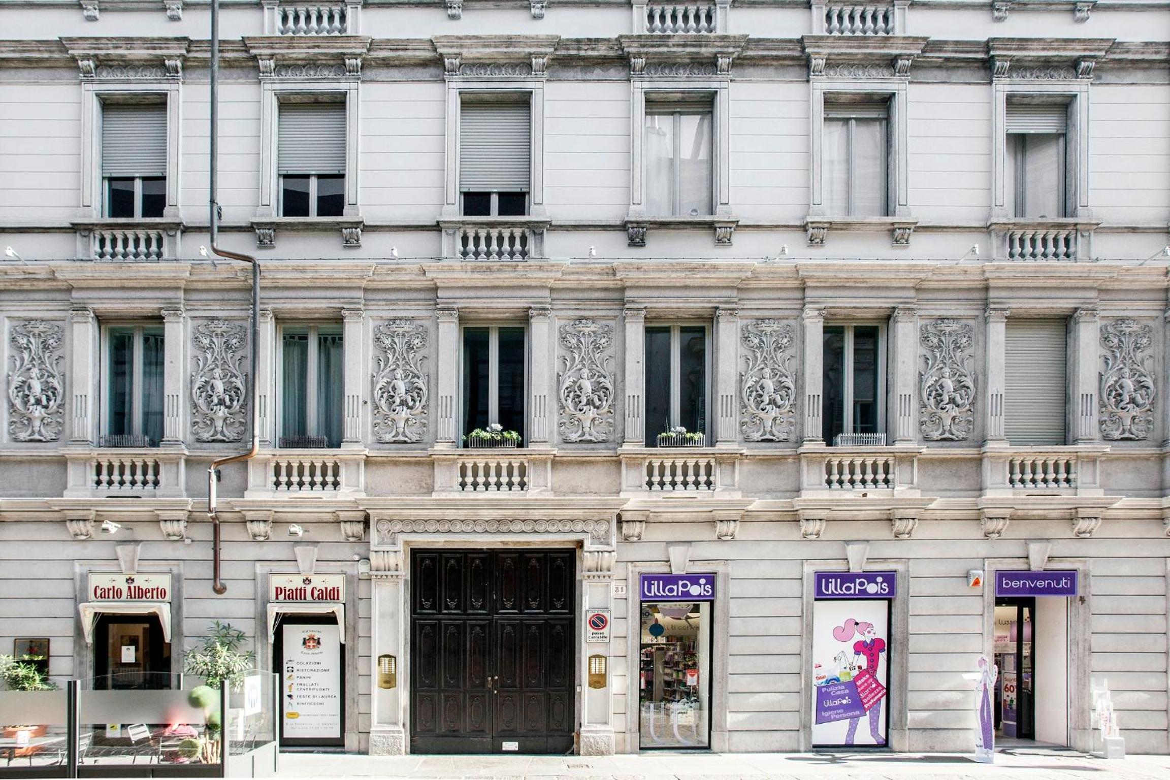 Hotel Torino Suite - Image 1