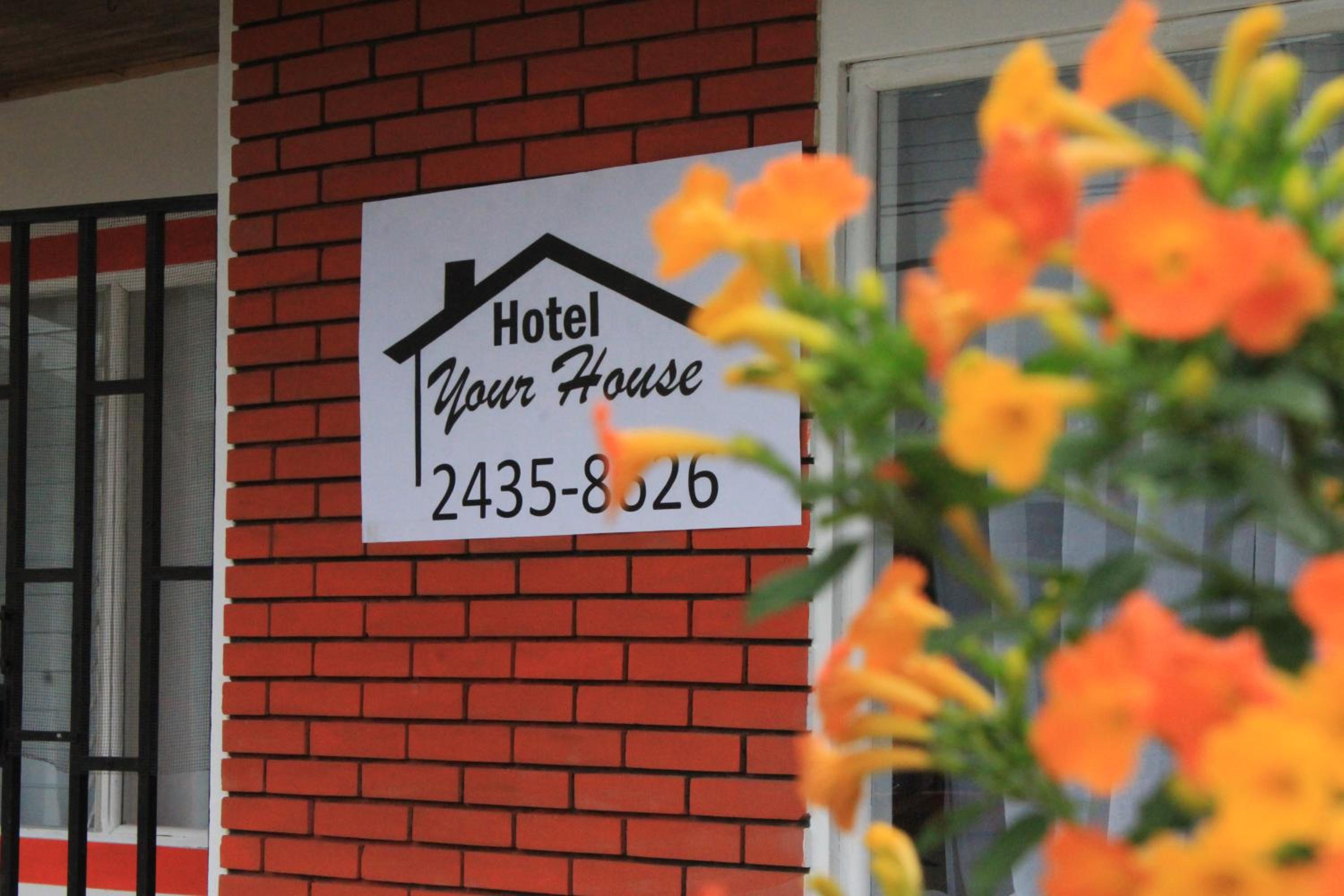 Hotel Your House